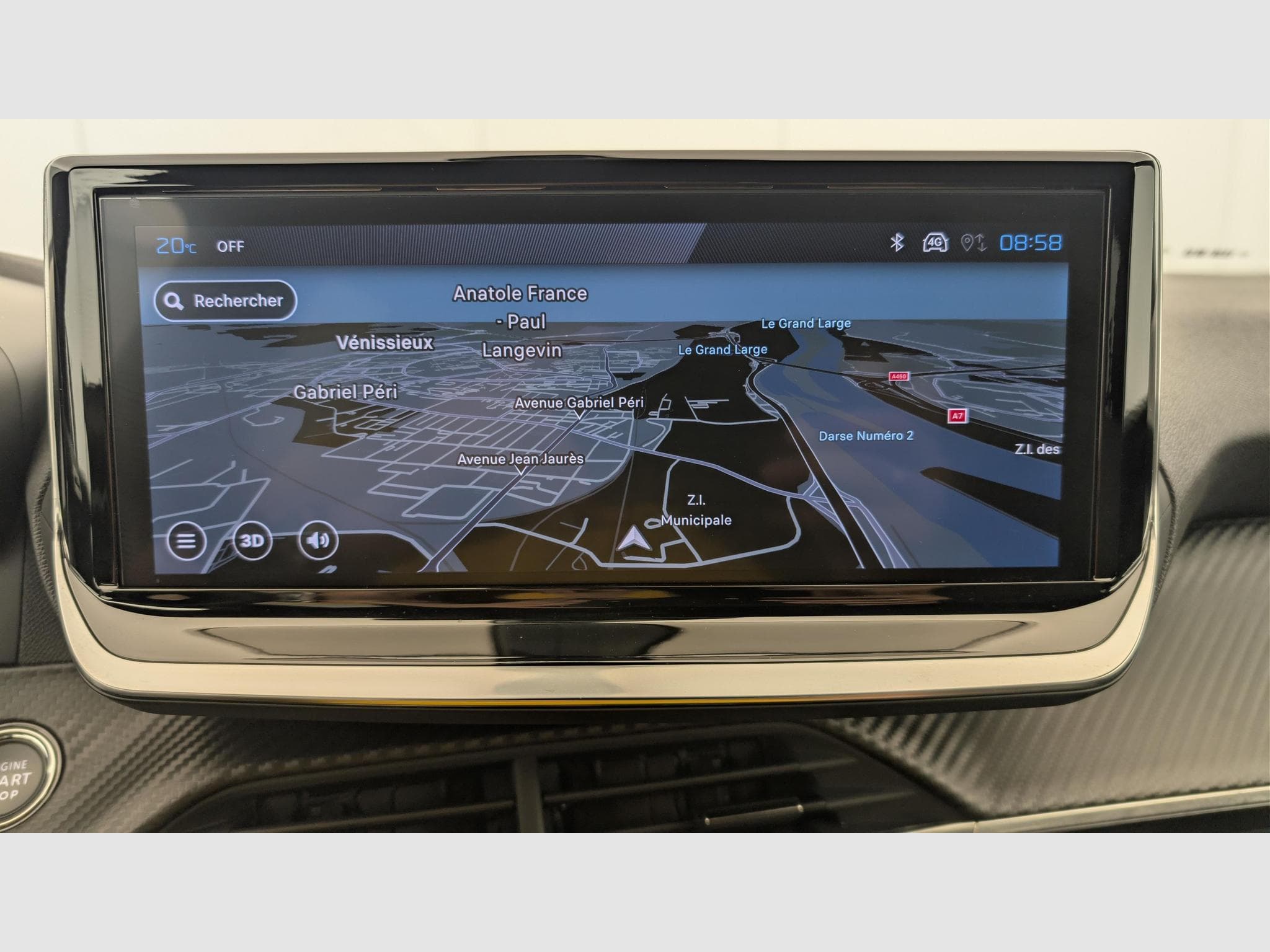 Peugeot 2008 100 S&S BVM6 Allure (2025) - Photo 18