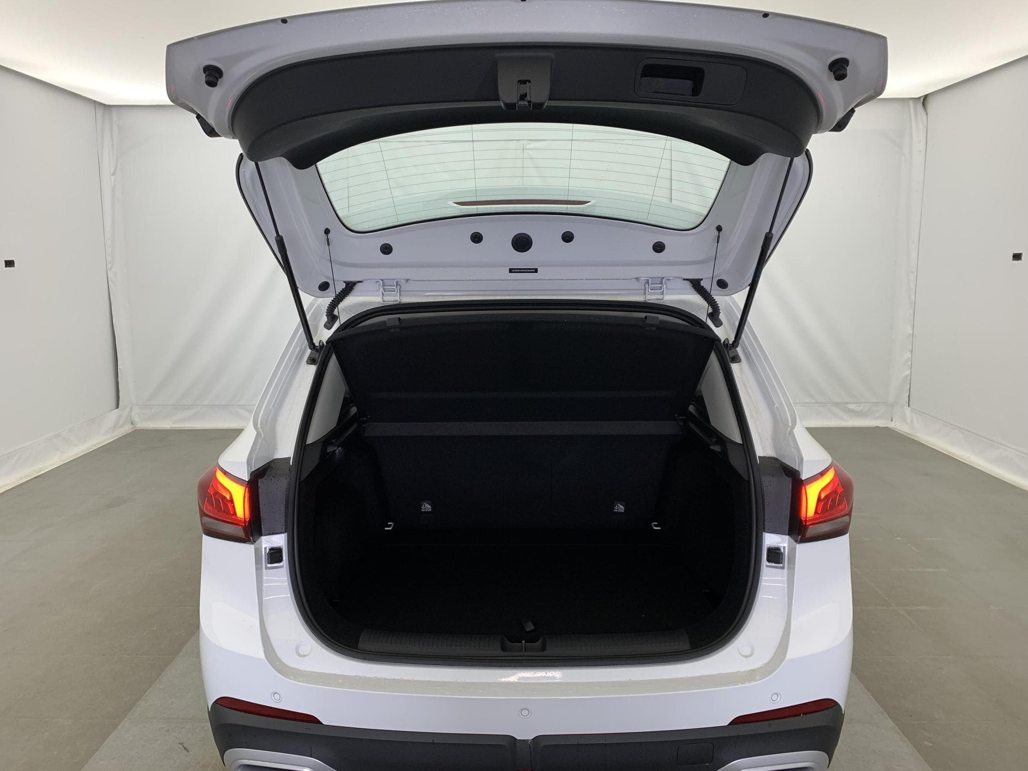 Mg ZS 1.5 L Hybrid+ 197 ch Standard (2025) - Foto 10