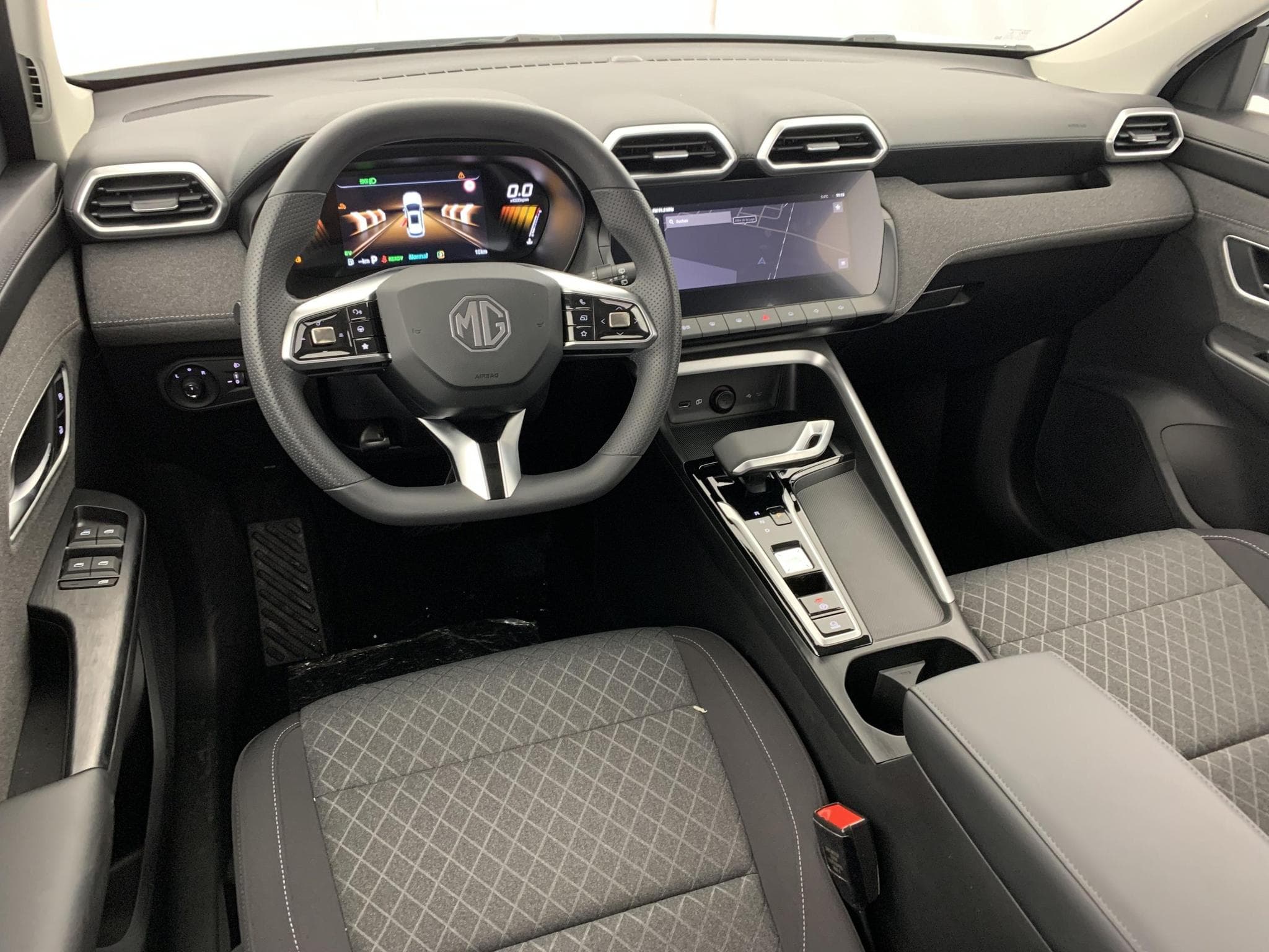 Mg ZS 1.5 L Hybrid+ 197 ch Standard (2025) - Foto 16