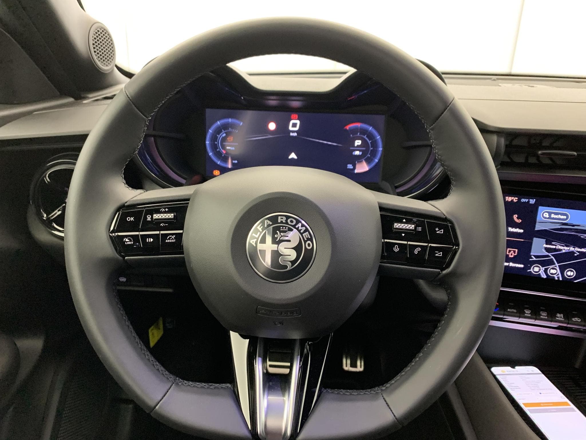 Alfa-Romeo Junior 1.2 Ibrida 145 ch e-DCT6 Ti (2026) - Foto 16