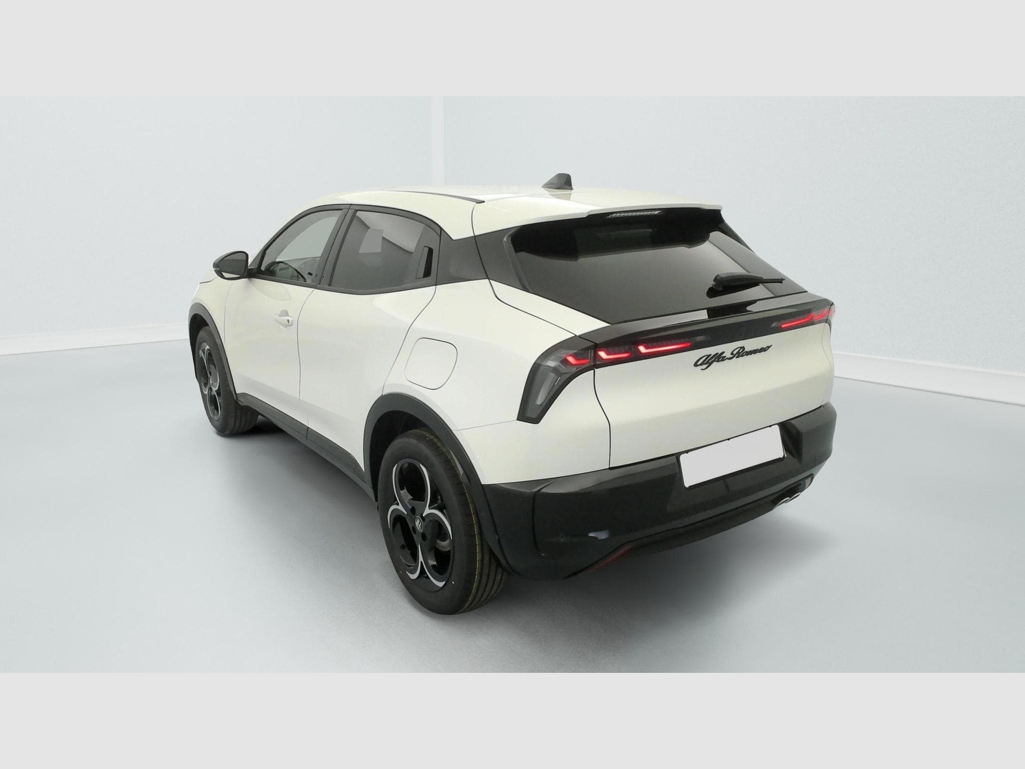 Alfa-Romeo Junior 1.2 Ibrida 145 ch e-DCT6 Ti (2026) - Foto 5