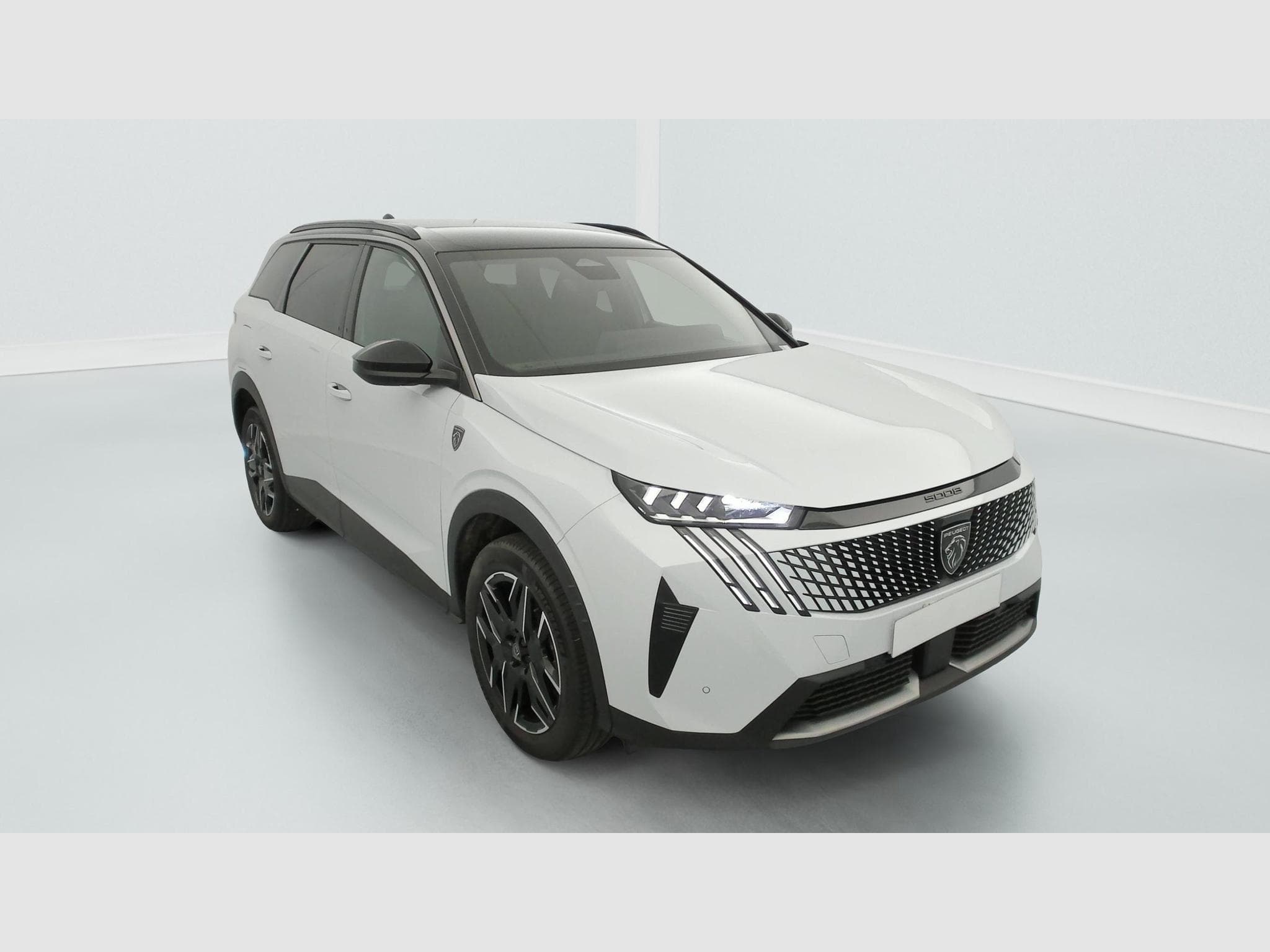 Peugeot 5008 Hybrid 145 e-DCS6 GT (2025) - Foto 1