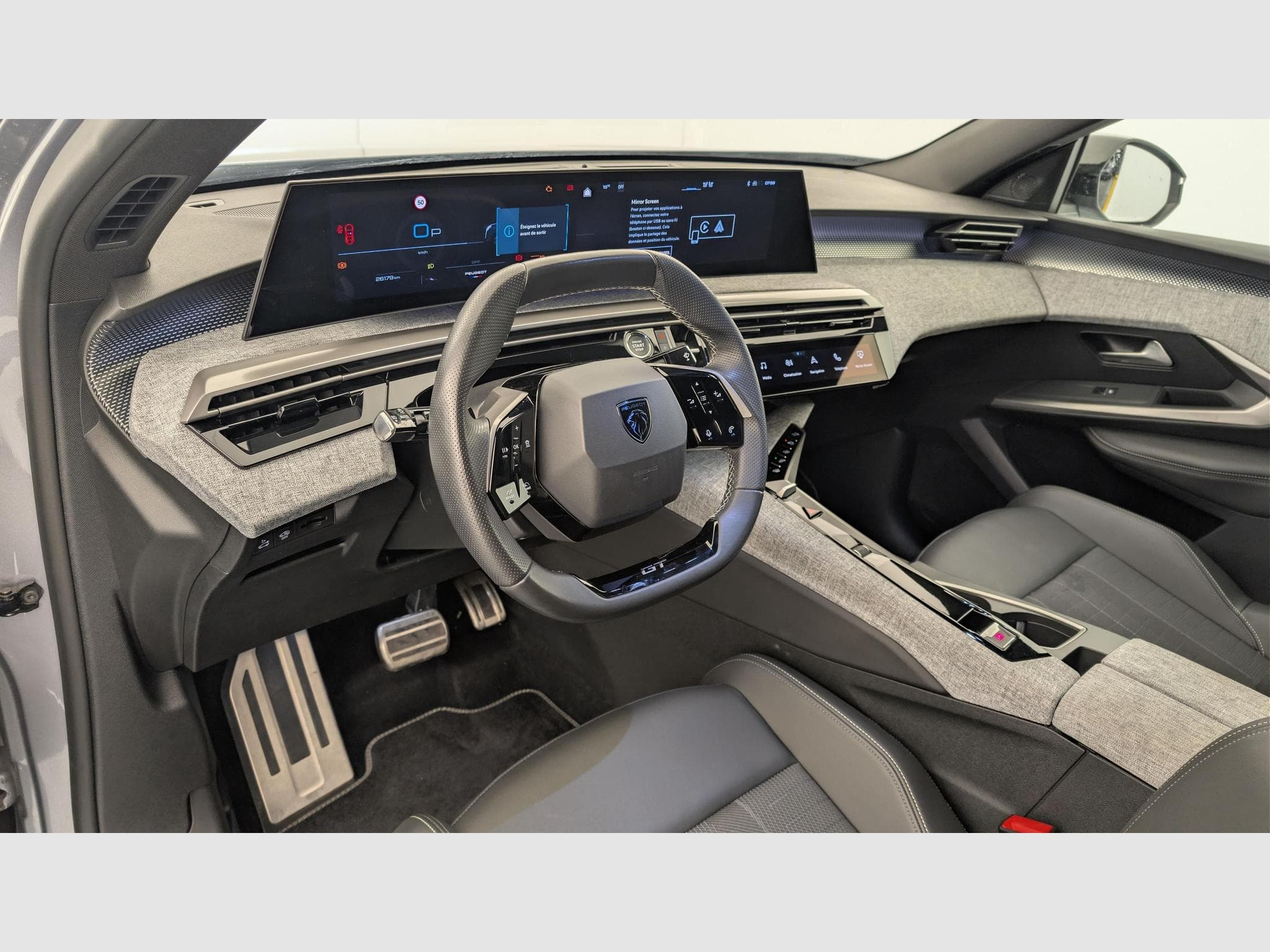 Peugeot 3008 Hybrid 145 e-DCS6 GT (2025) - Foto 15