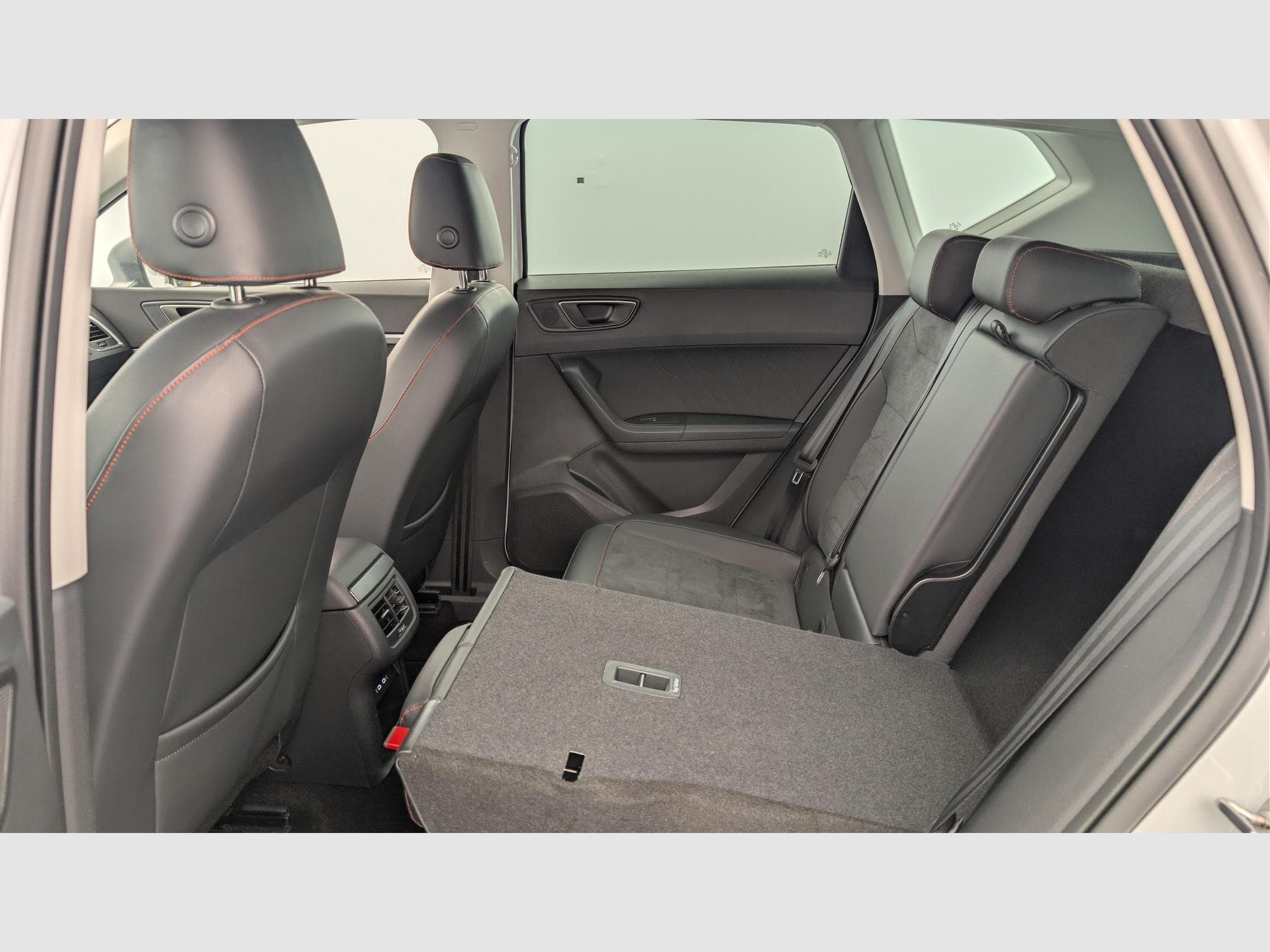 Seat Ateca 1.5 TSI 150 ch Start/Stop DSG7 FR (2022) - Foto 8