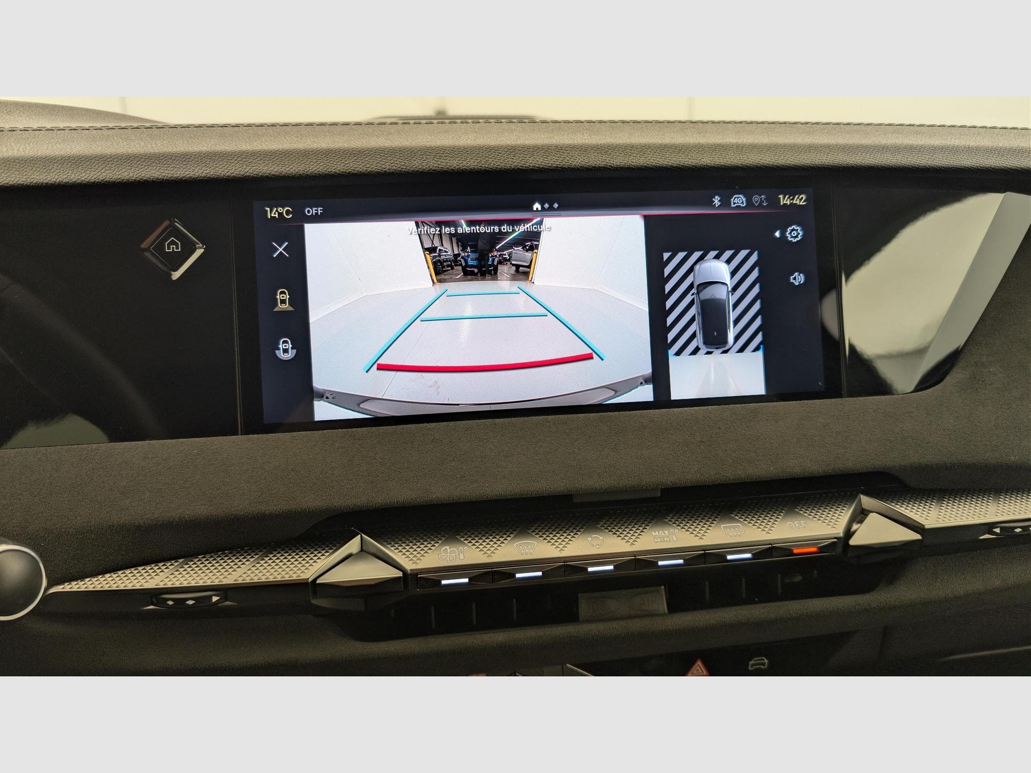 DS Automobiles DS4 Hybride 145 e-DCT6 Etoile - Alcantara (2025) - Foto 16