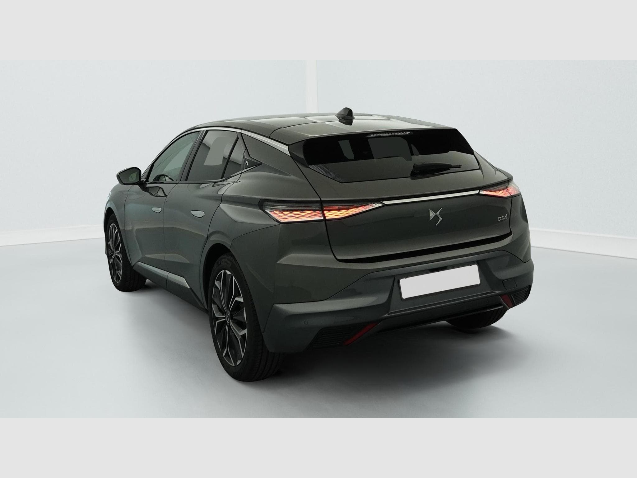 DS Automobiles DS4 Hybride 145 e-DCT6 Etoile - Alcantara (2025) - Foto 5