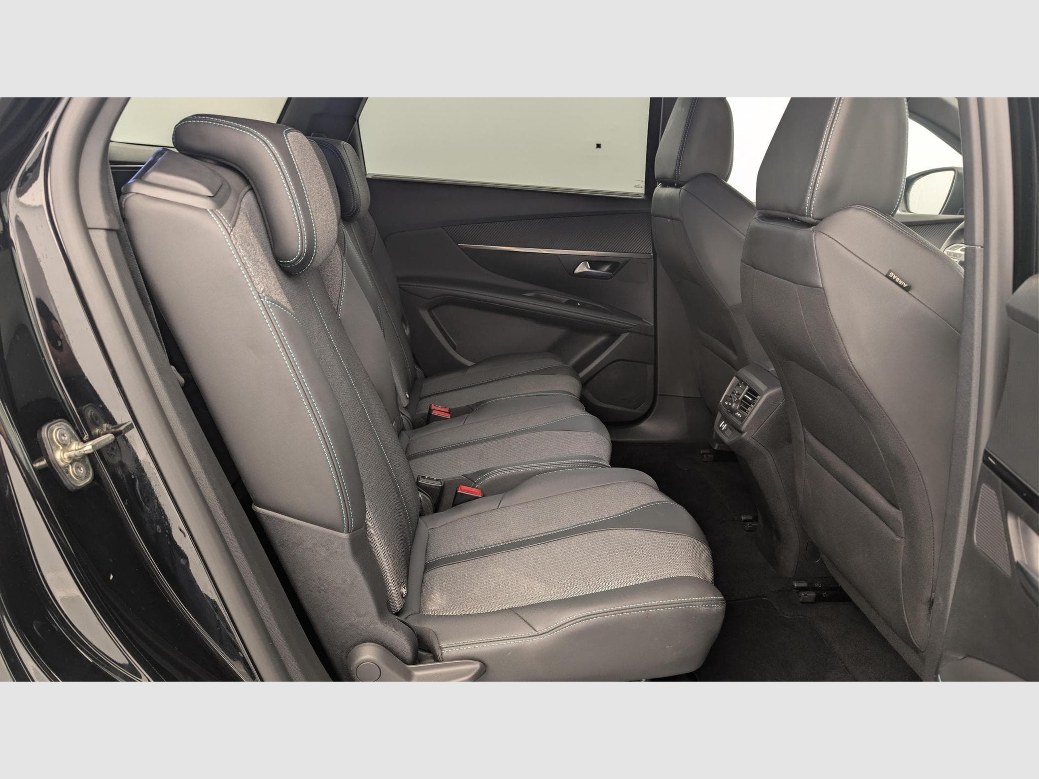 Peugeot 5008 Hybrid 136 e-DCS6 Allure Pack (2024) - Foto 10