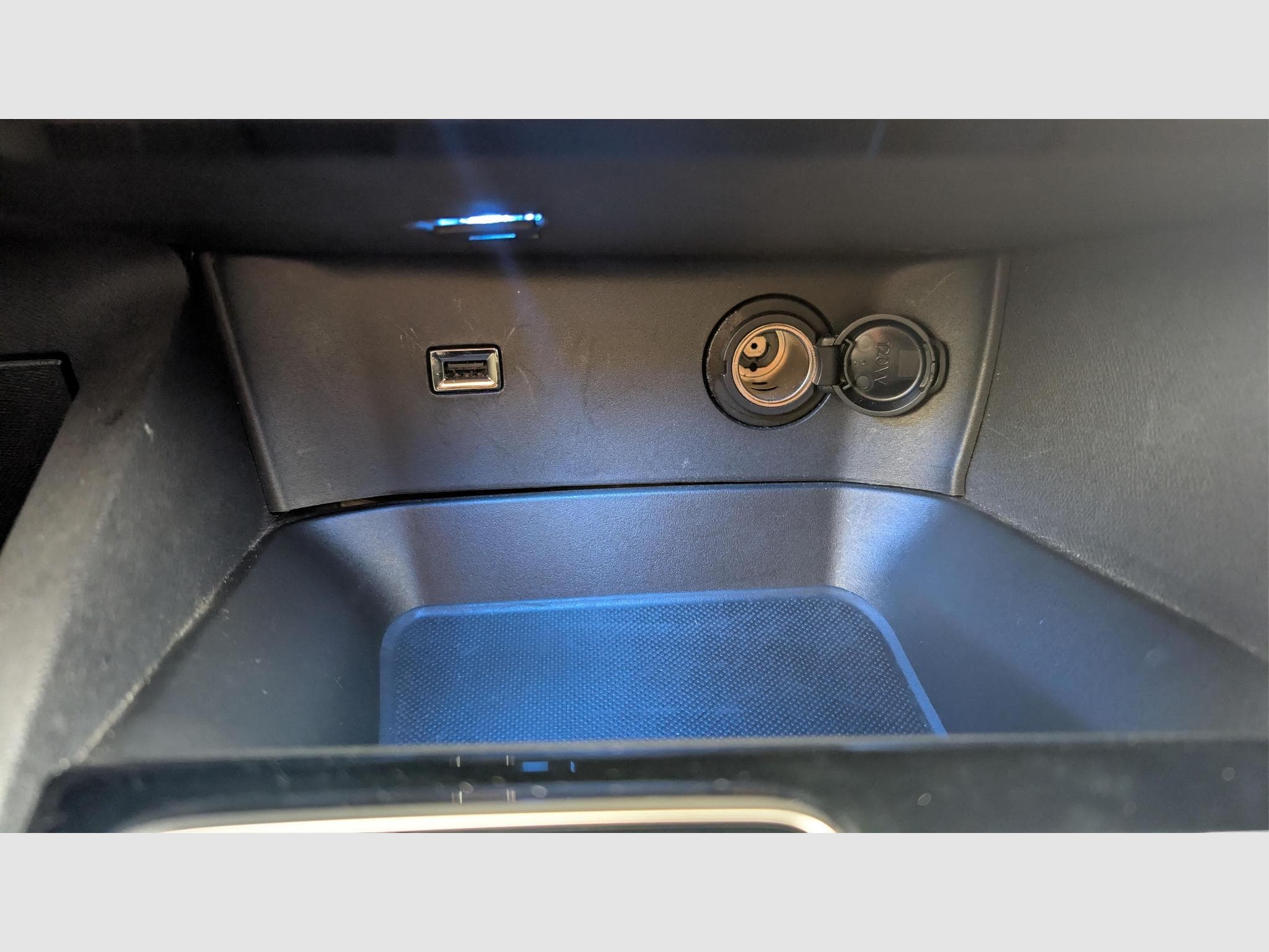 Peugeot 5008 Hybrid 136 e-DCS6 Allure Pack (2024) - Foto 20