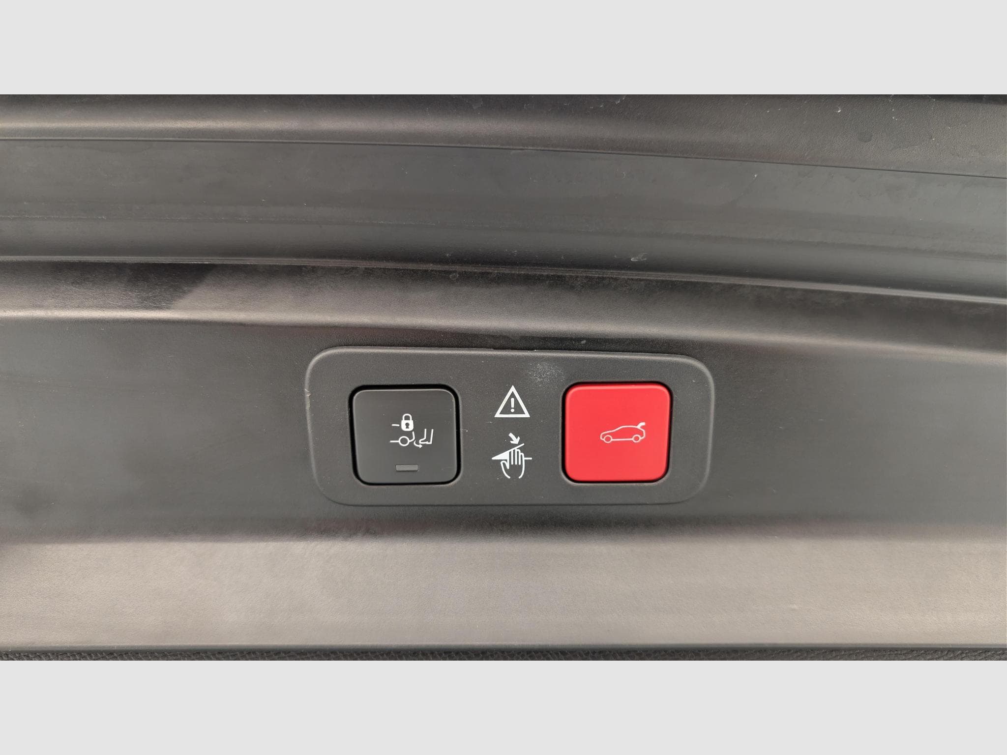 Peugeot 5008 Hybrid 136 e-DCS6 Allure Pack (2024) - Foto 20