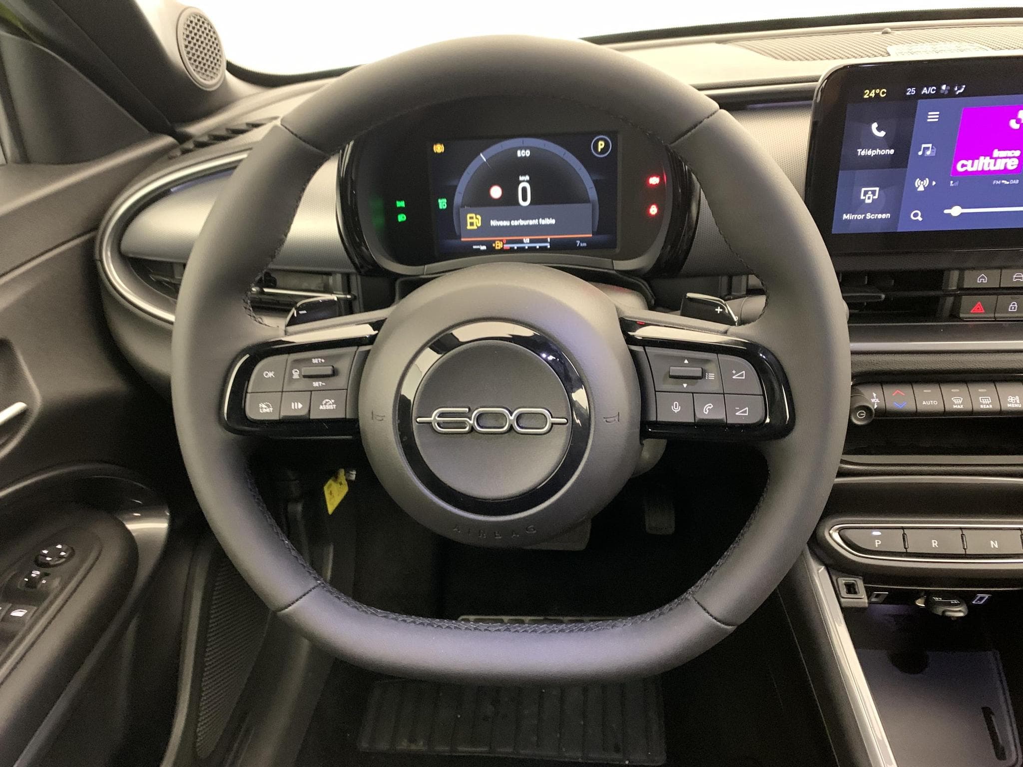 Fiat 600 T-Gen 3 1.2 Hybrid 145ch eDCT6 Sport (2026) - Foto 14