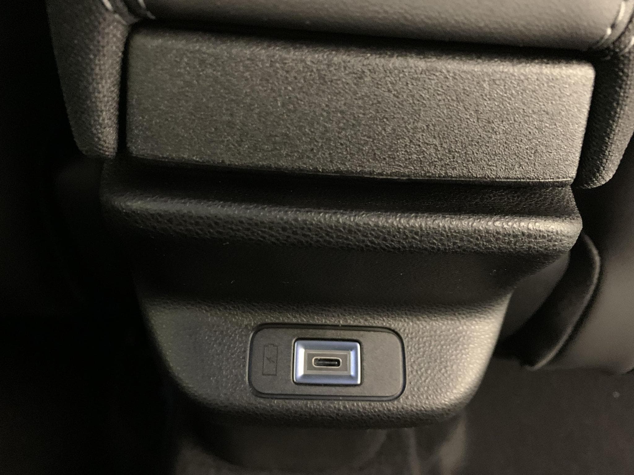 Fiat 600 T-Gen 3 1.2 Hybrid 145ch eDCT6 Sport (2026) - Foto 17