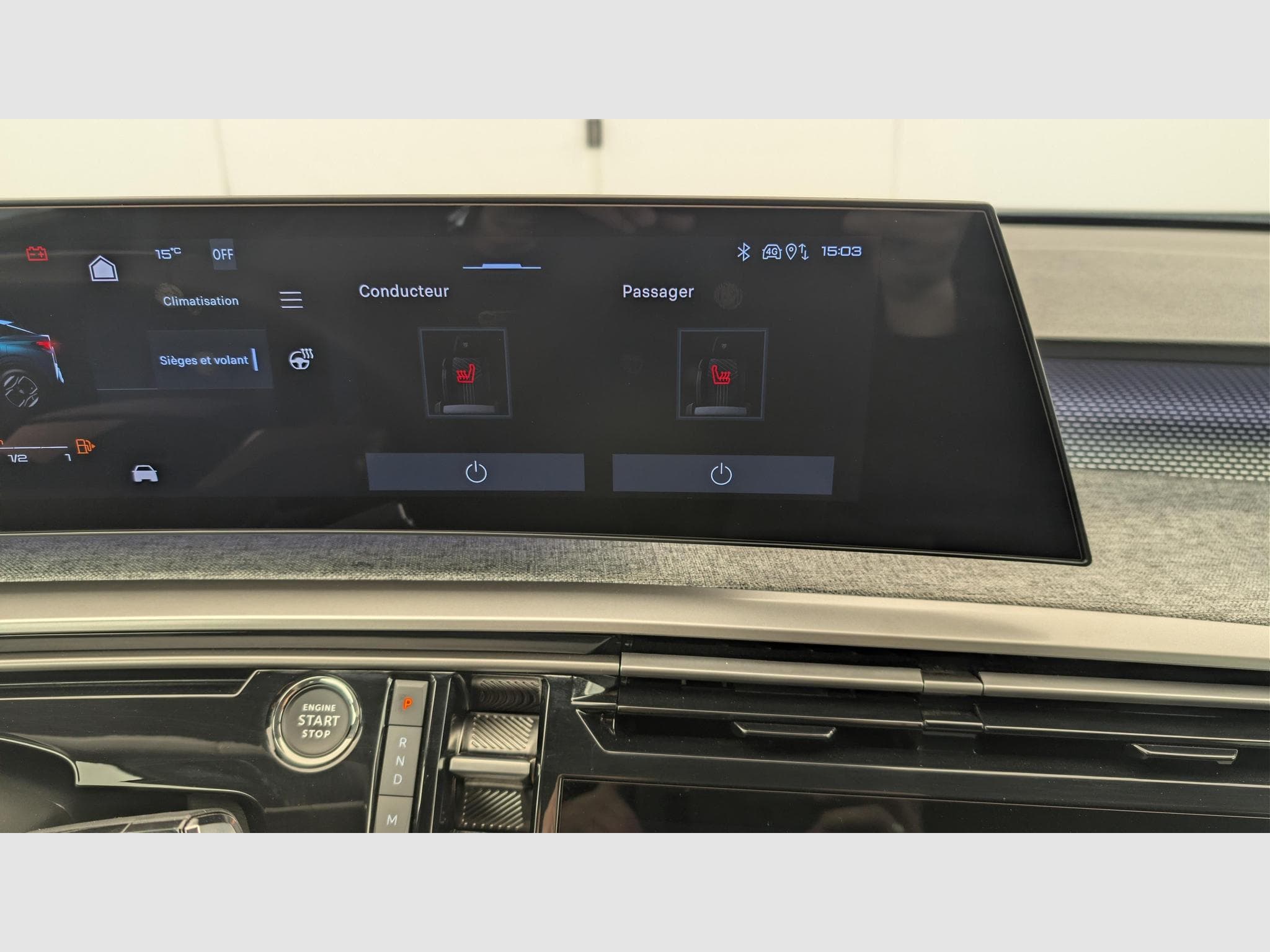 Peugeot 3008 Hybrid 145 e-DCS6 GT (2025) - Foto 19