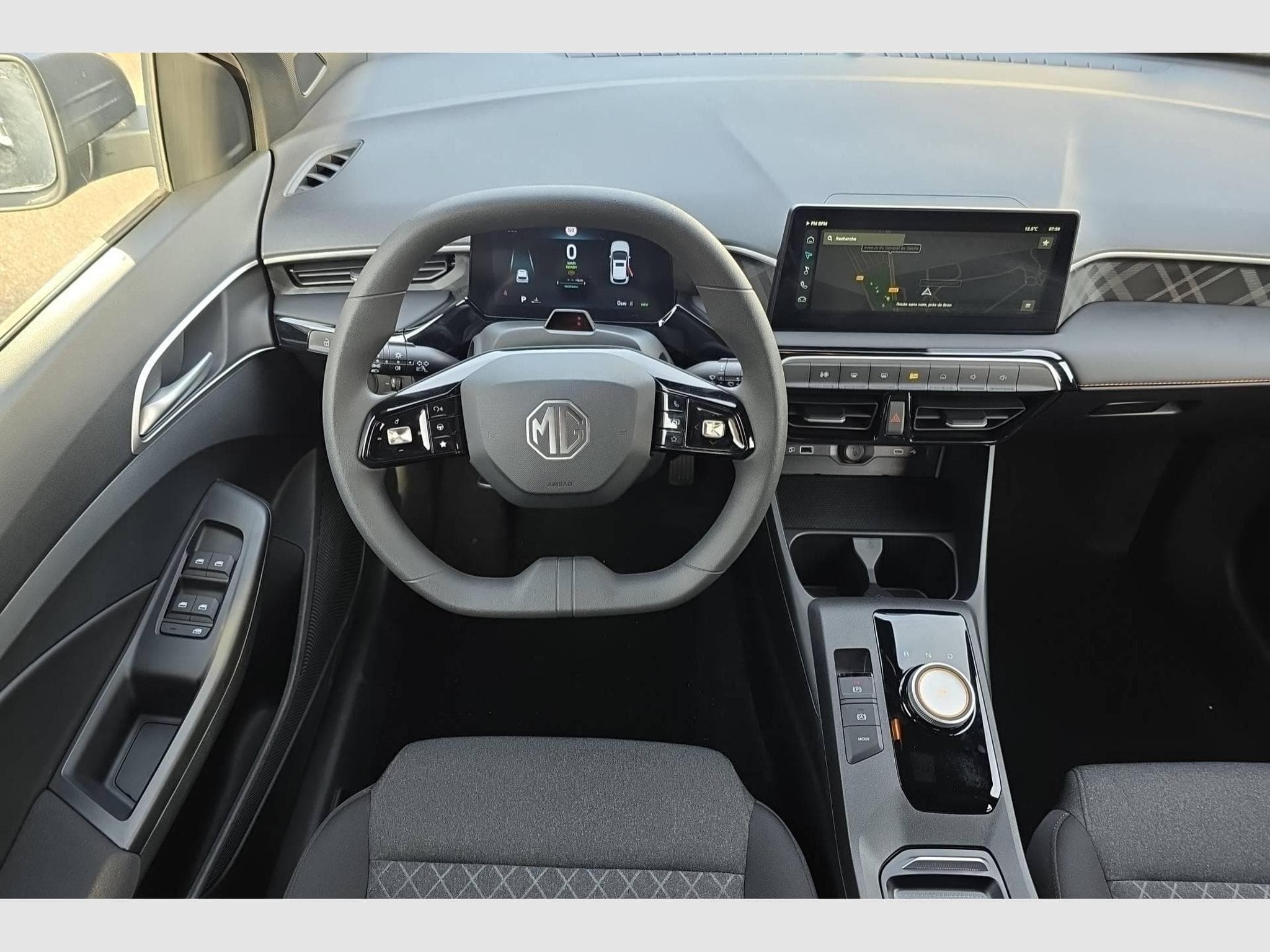 Mg MG3 1.5 L Hybrid+ 195 ch Comfort (2026) - Foto 13
