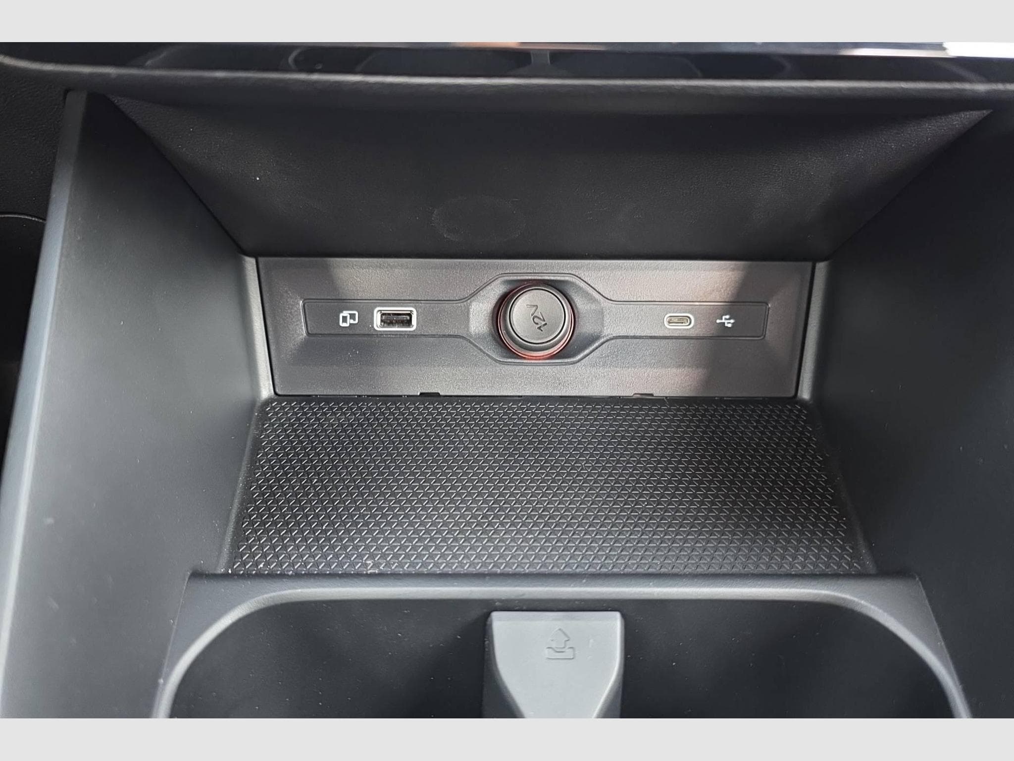 Mg MG3 1.5 L Hybrid+ 195 ch Comfort (2026) - Foto 19