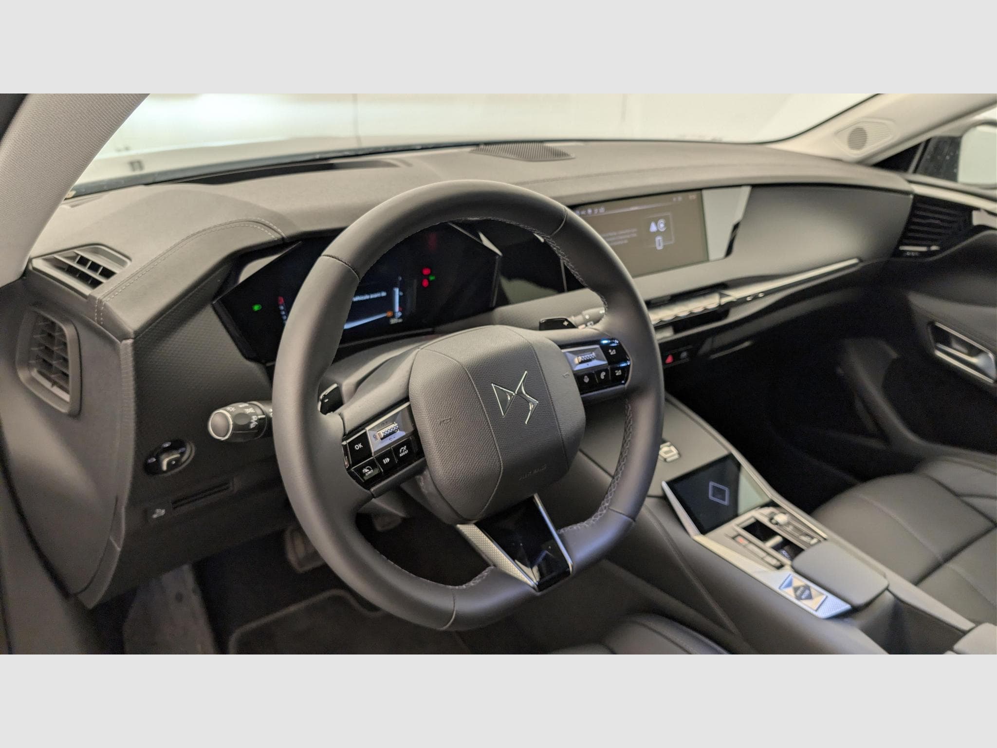 DS Automobiles DS4 PureTech 130 EAT8 Rivoli (2024) - Foto 13