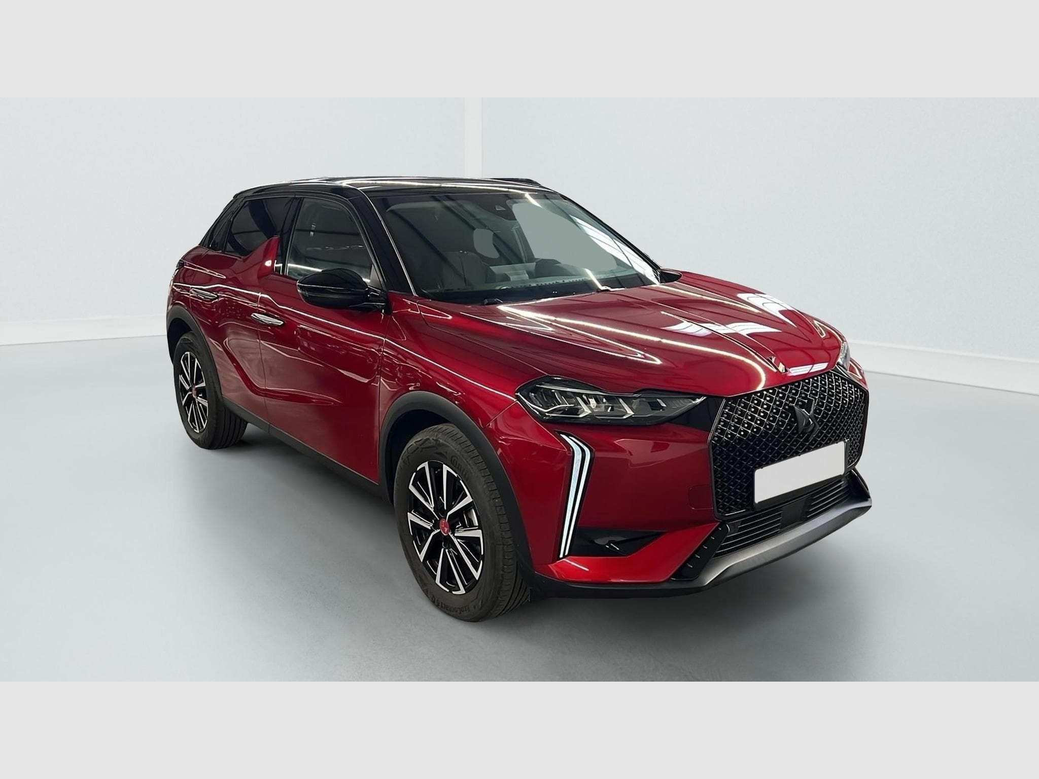 DS Automobiles DS3 PureTech 100 BVM6 Performance Line (2024) - Foto 1
