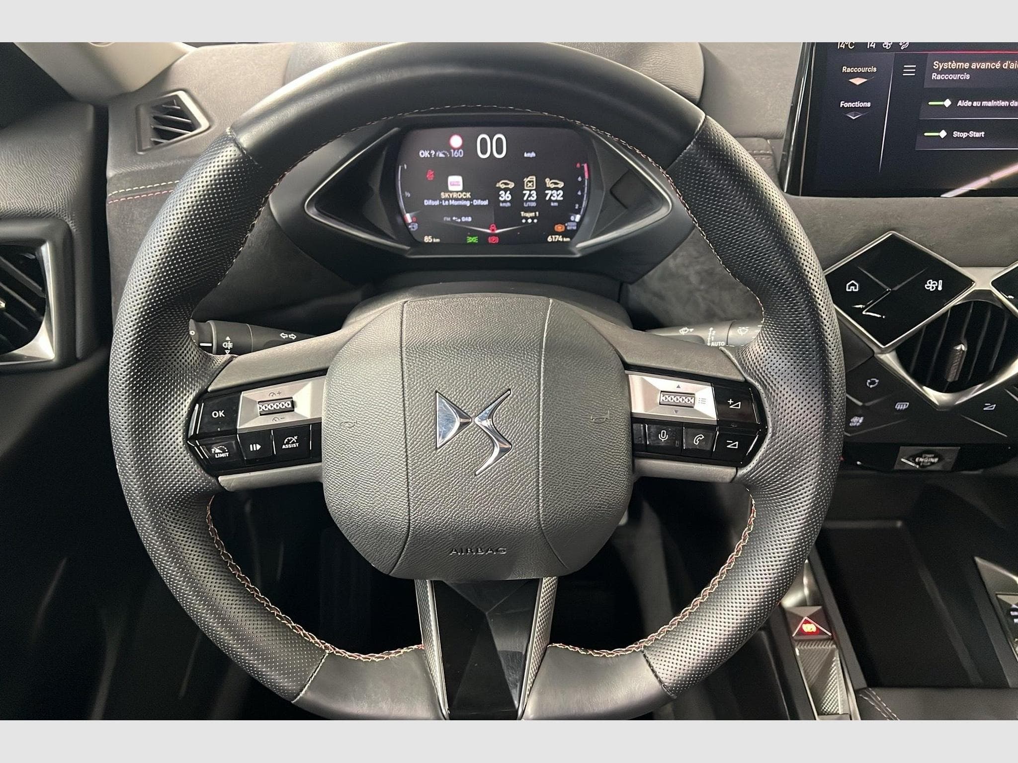 DS Automobiles DS3 PureTech 100 BVM6 Performance Line (2024) - Foto 14