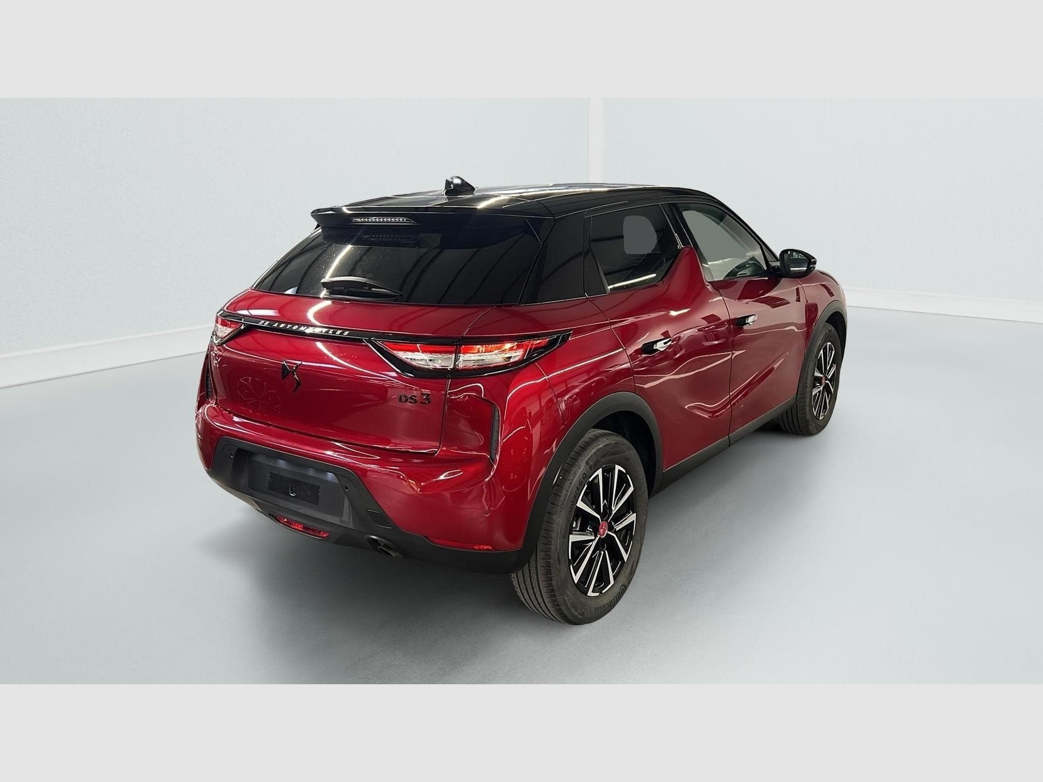 DS Automobiles DS3 PureTech 100 BVM6 Performance Line (2024) - Foto 7