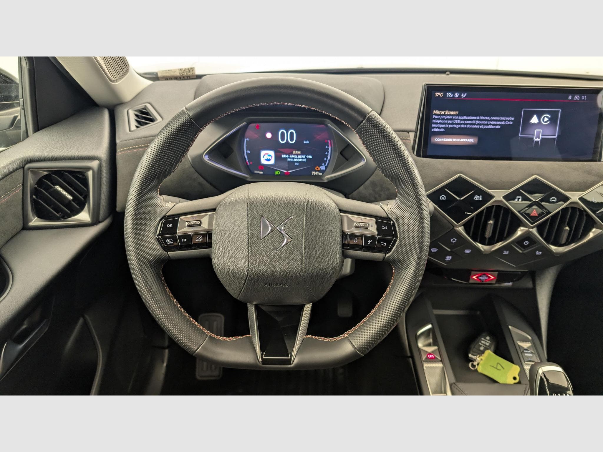 DS Automobiles DS3 PureTech 100 BVM6 Performance Line (2024) - Foto 14