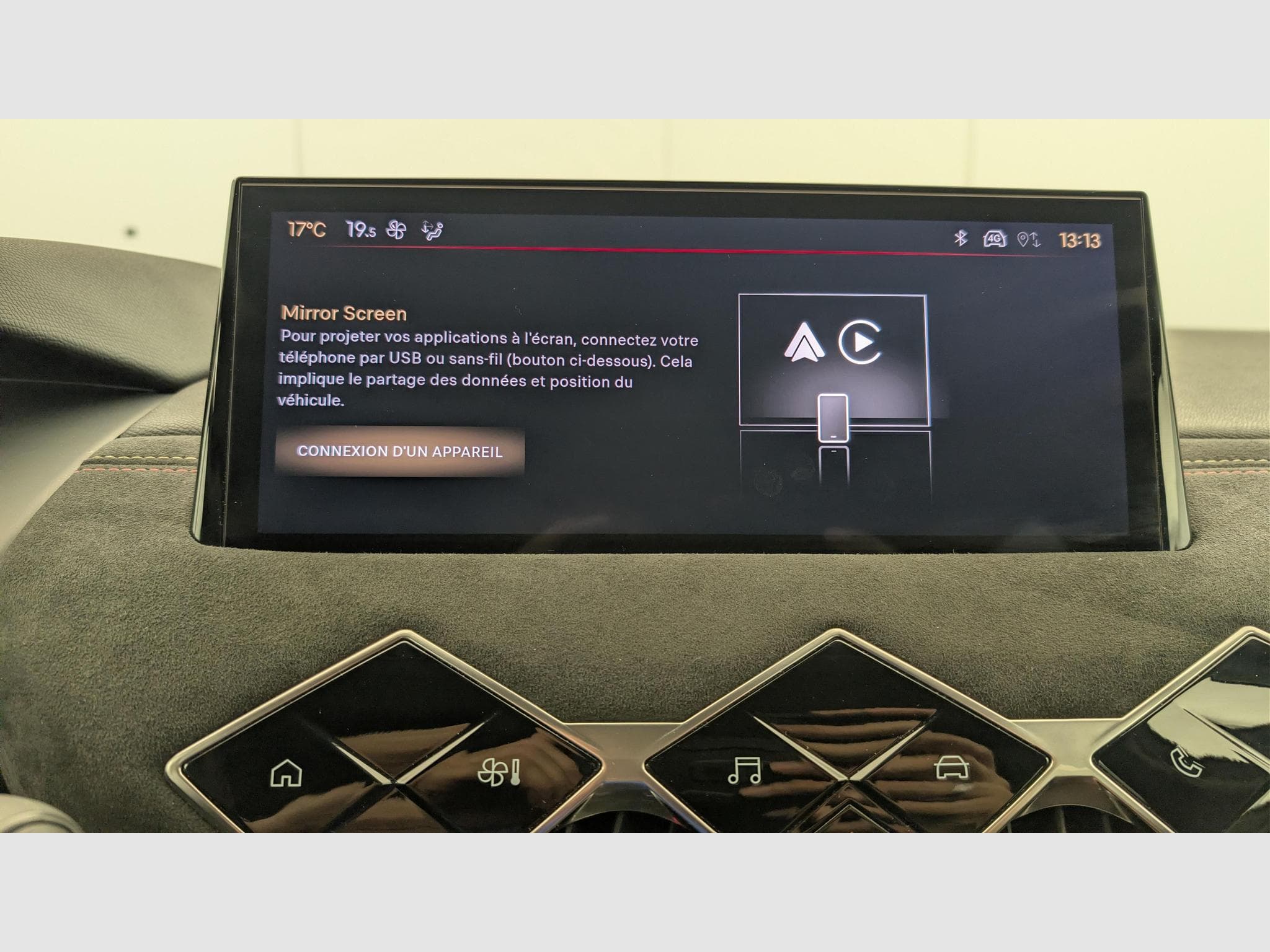 DS Automobiles DS3 PureTech 100 BVM6 Performance Line (2024) - Foto 18