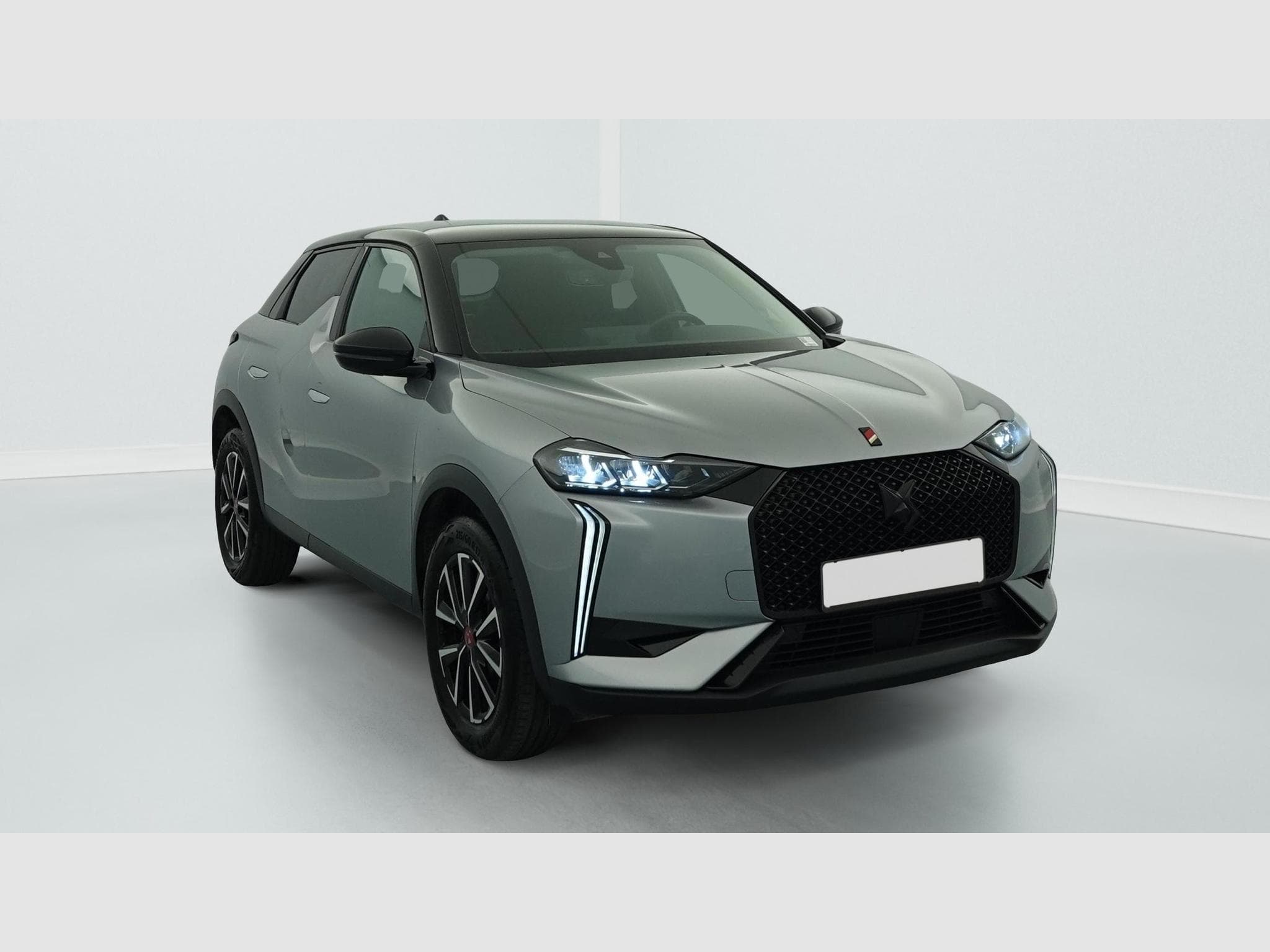 DS Automobiles DS3 PureTech 100 BVM6 Performance Line (2024) - Foto 1