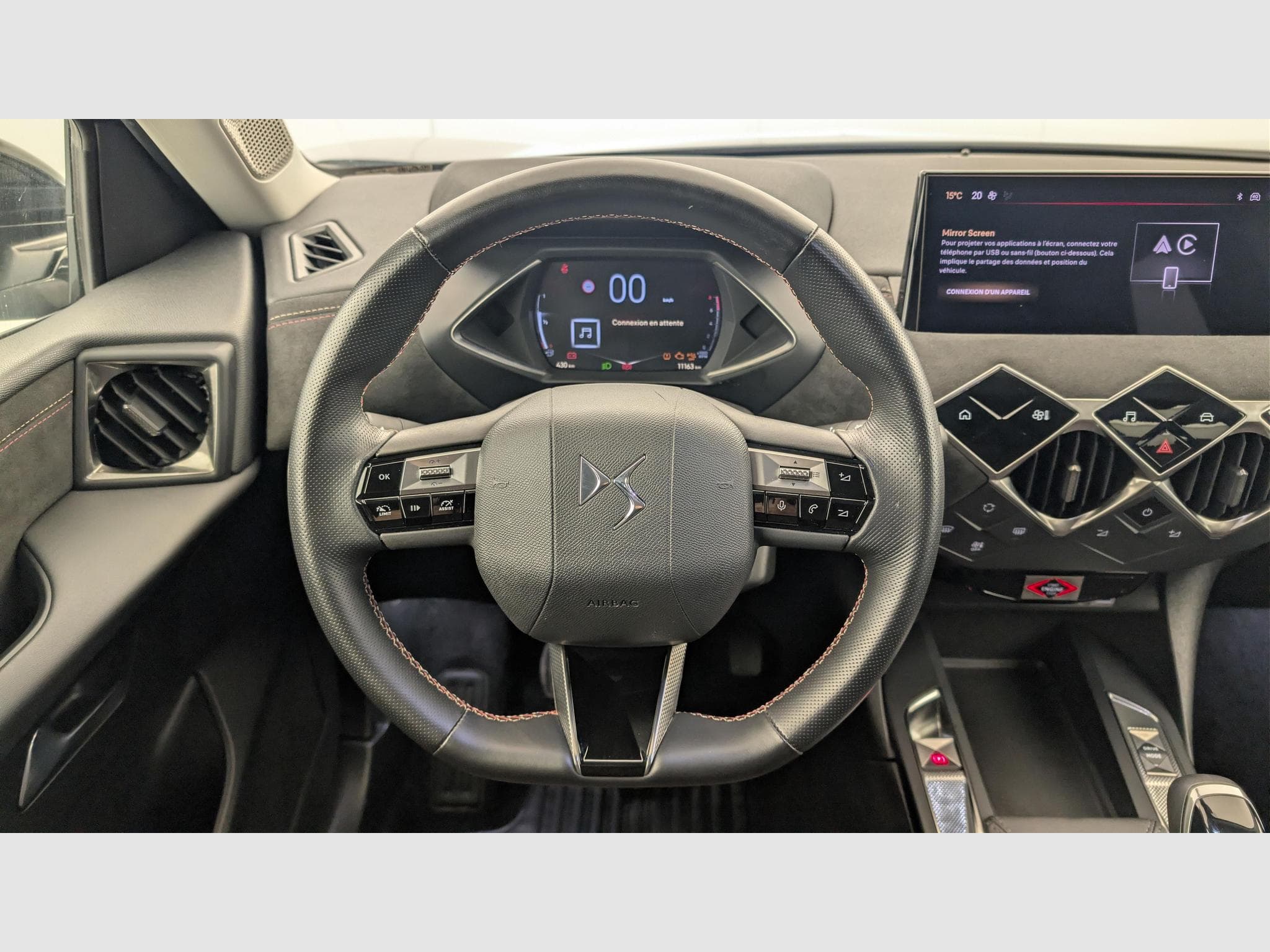 DS Automobiles DS3 PureTech 100 BVM6 Performance Line (2024) - Foto 14
