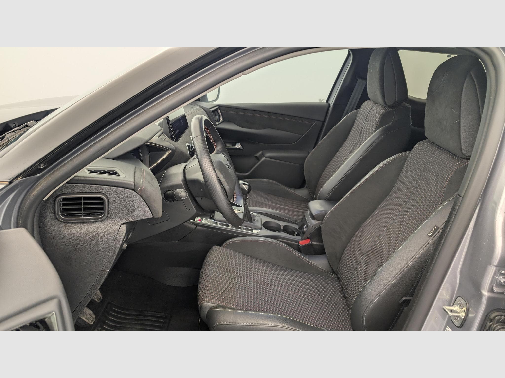 DS Automobiles DS3 PureTech 100 BVM6 Performance Line (2024) - Foto 16
