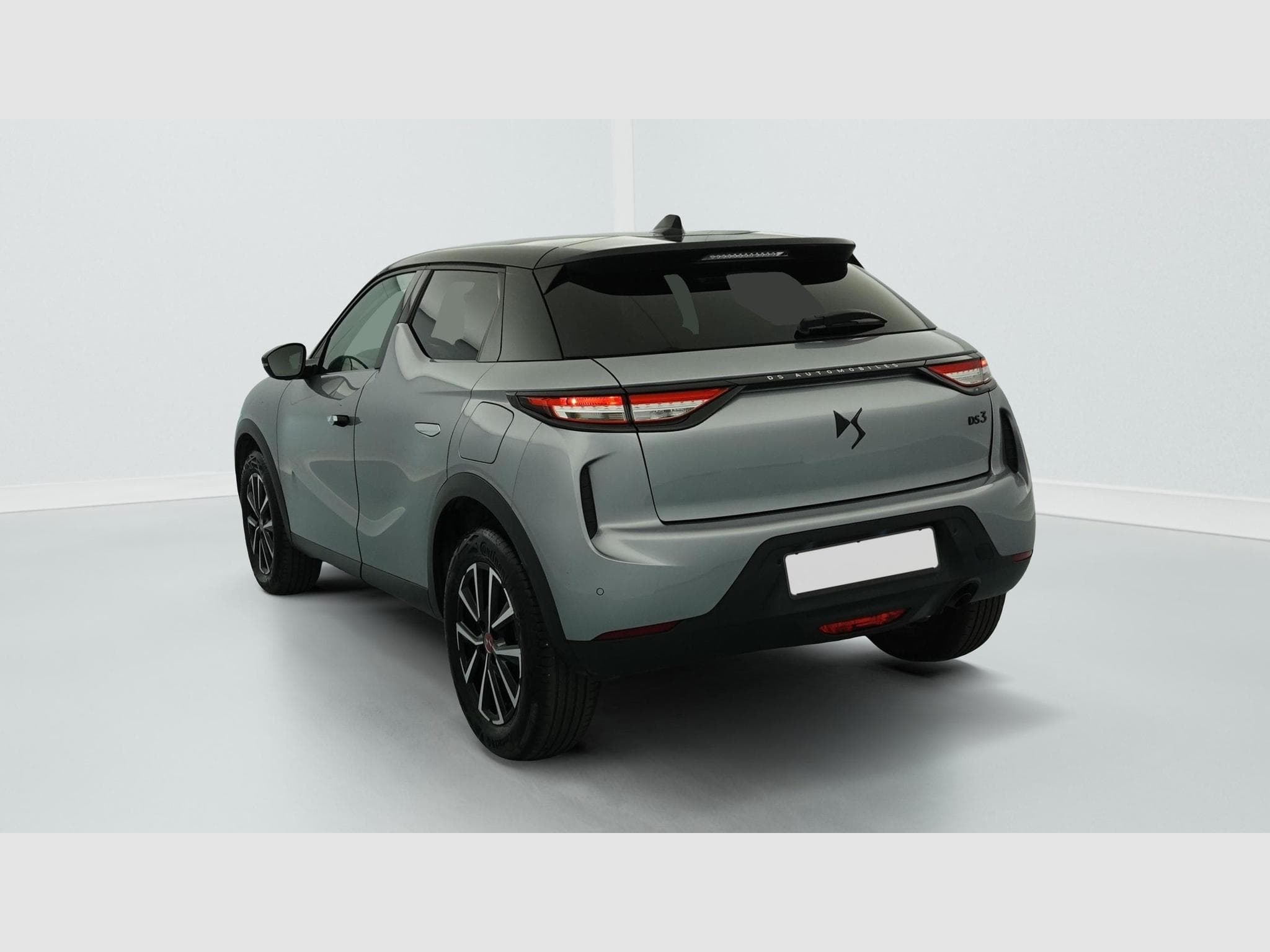 DS Automobiles DS3 PureTech 100 BVM6 Performance Line (2024) - Foto 5