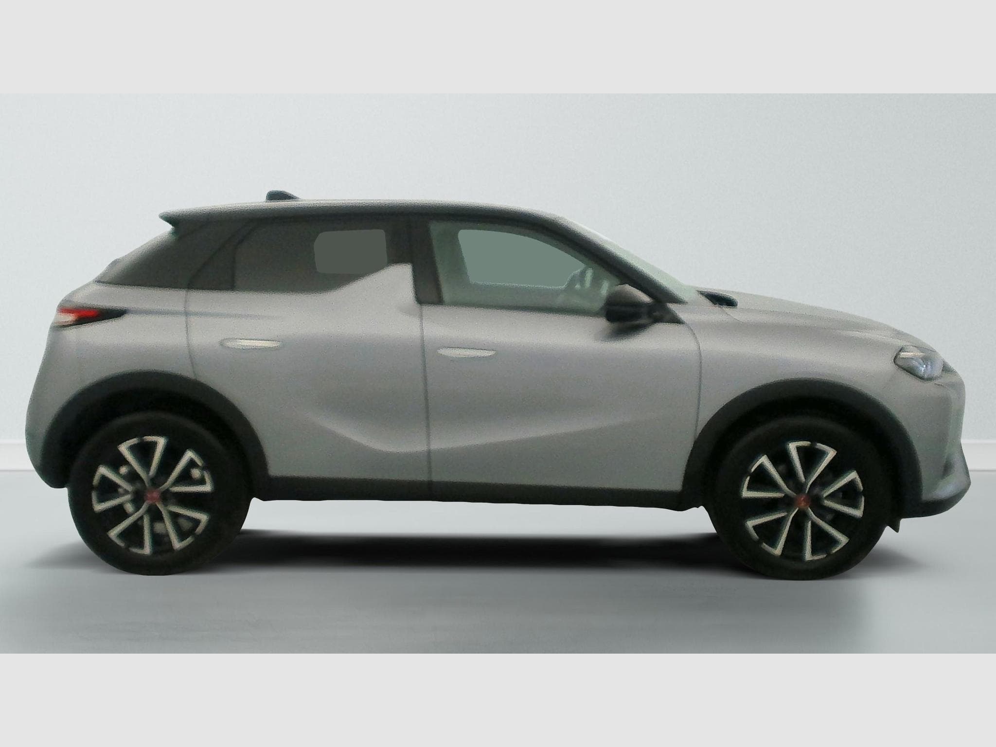 DS Automobiles DS3 PureTech 100 BVM6 Performance Line (2024) - Foto 8