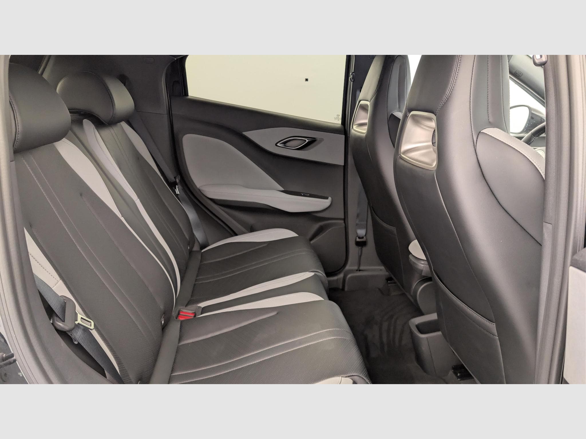 Byd DOLPHIN SURF 43.2 kWh 156 ch Comfort (2025) - Photo 18