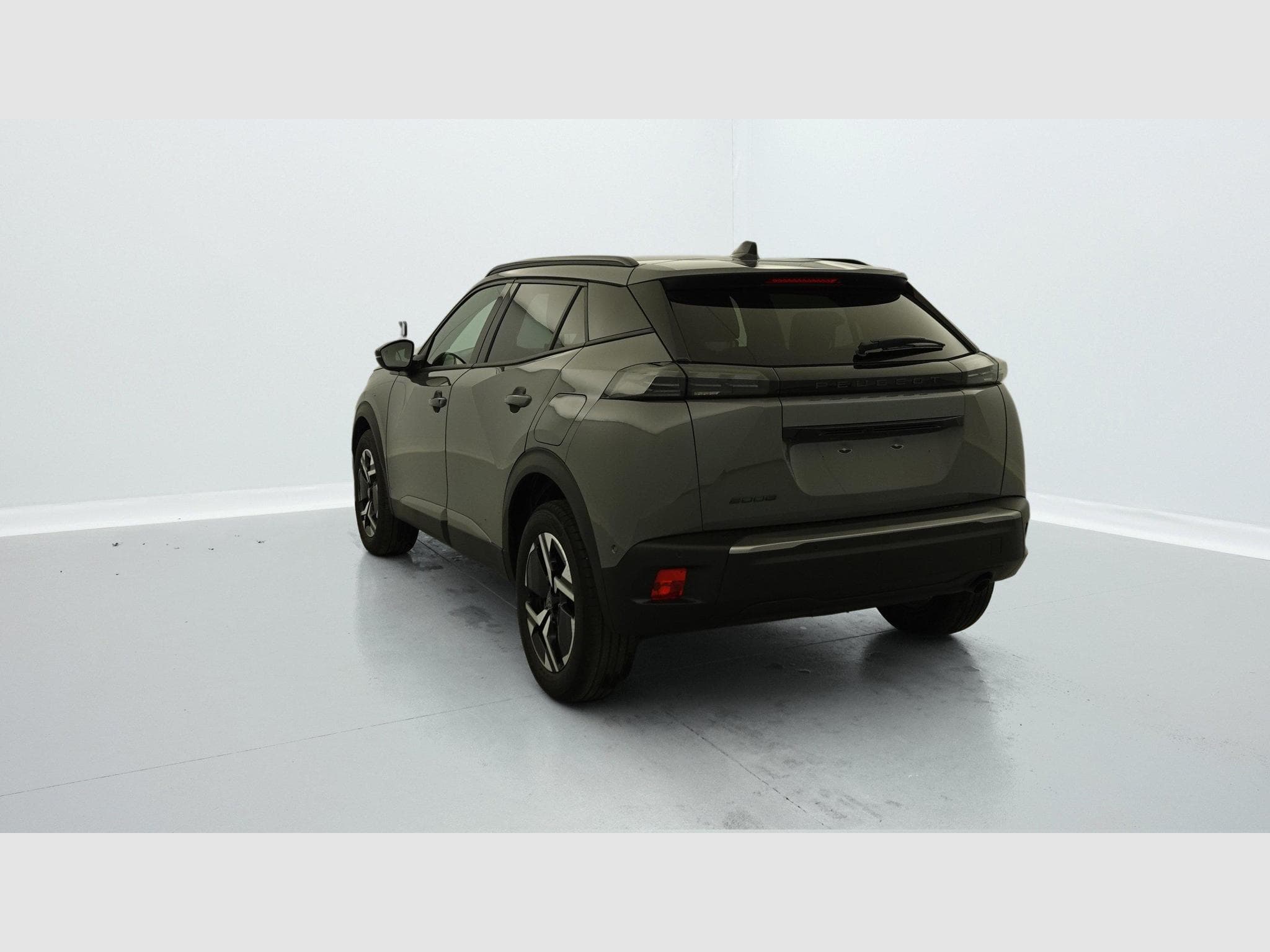 Peugeot 2008 PureTech 100 S&S BVM6 Allure (2024) - Foto 8