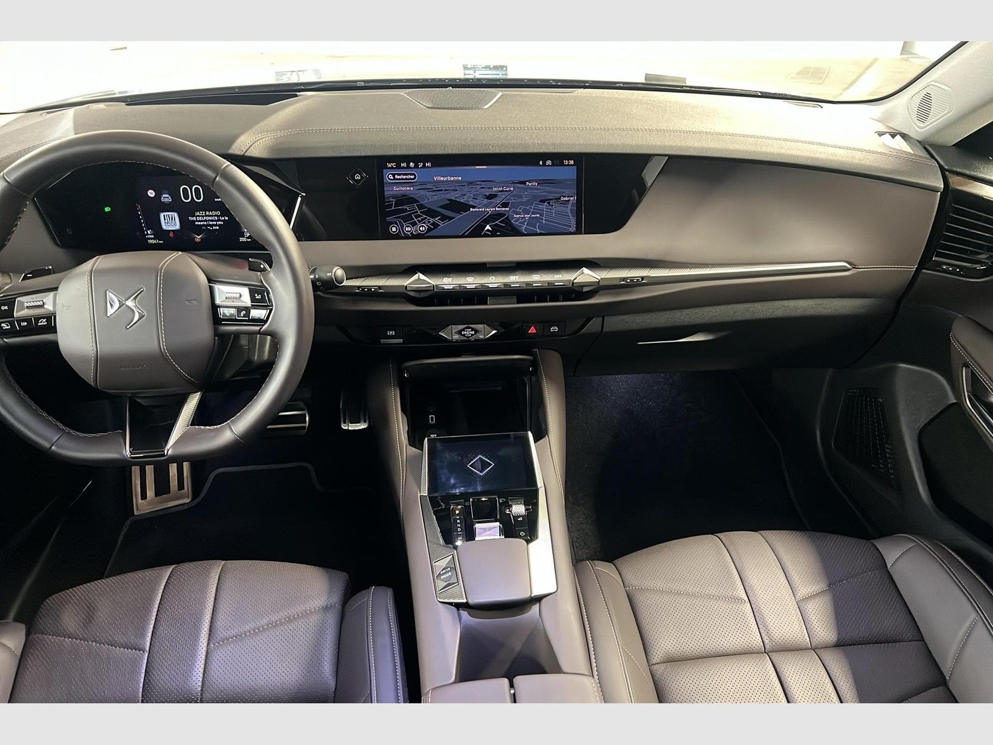 DS Automobiles DS4 PureTech 130 EAT8 Cross Opera (2023) - Foto 12