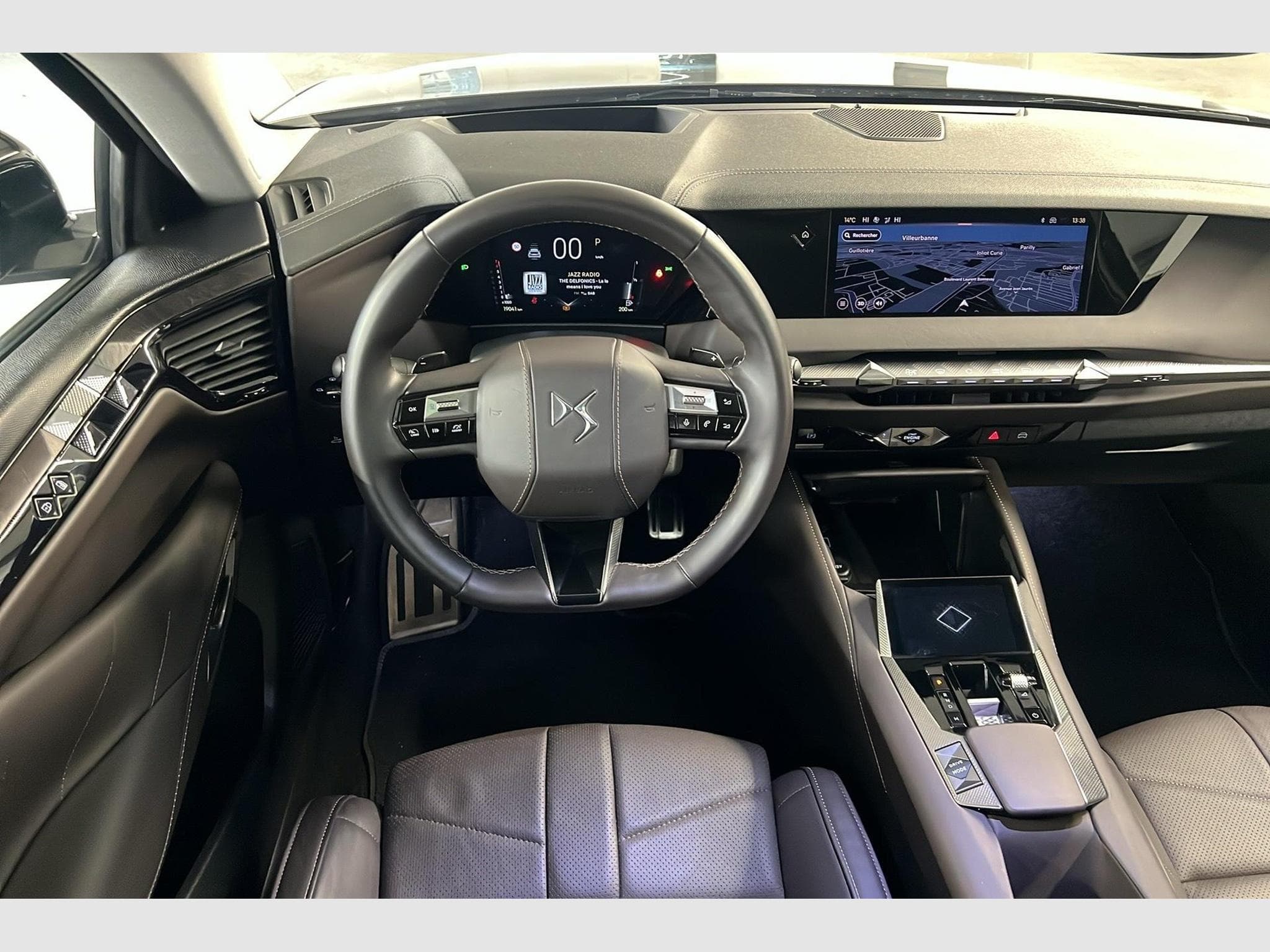 DS Automobiles DS4 PureTech 130 EAT8 Cross Opera (2023) - Foto 13