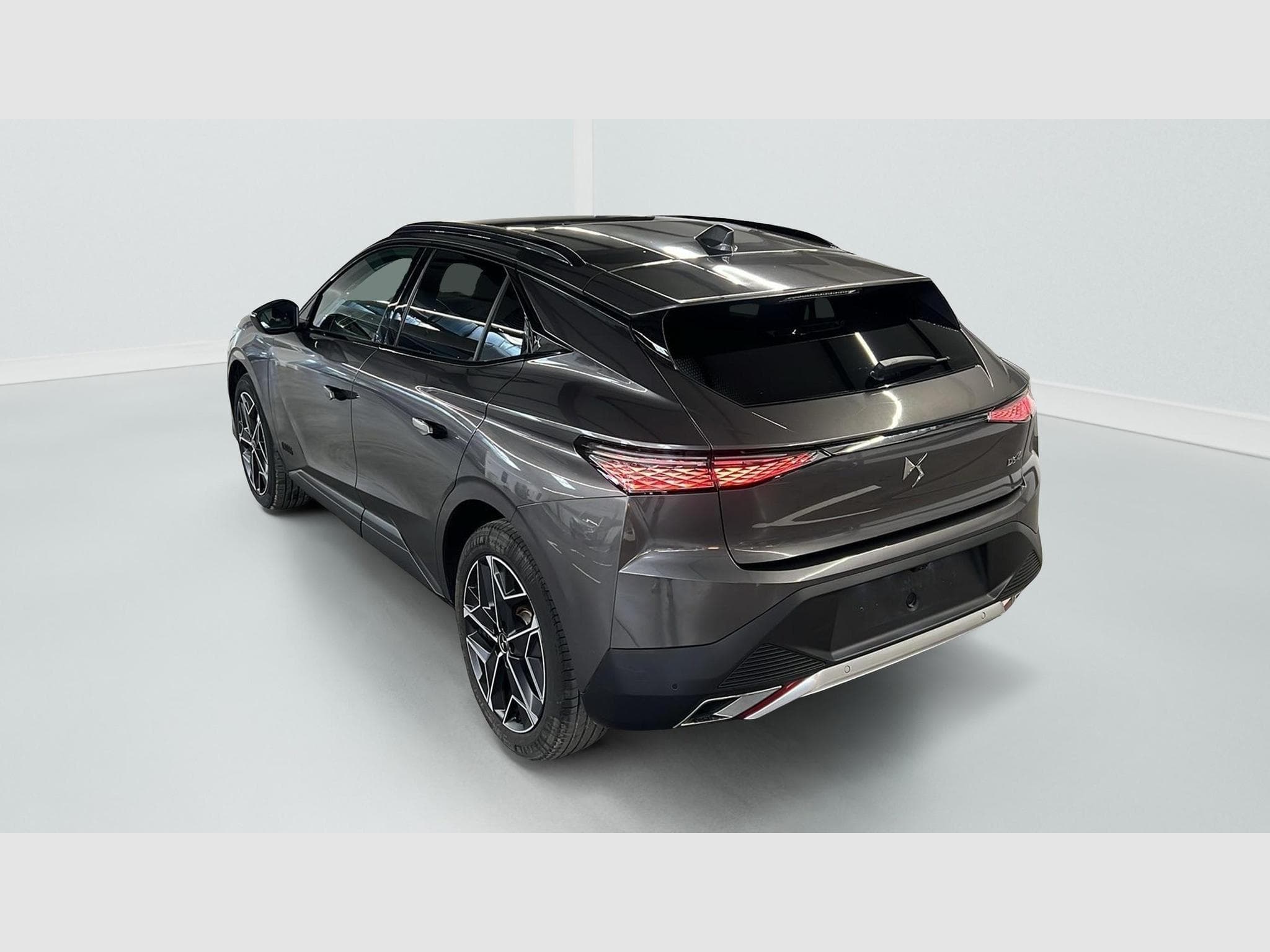 DS Automobiles DS4 PureTech 130 EAT8 Cross Opera (2023) - Foto 5