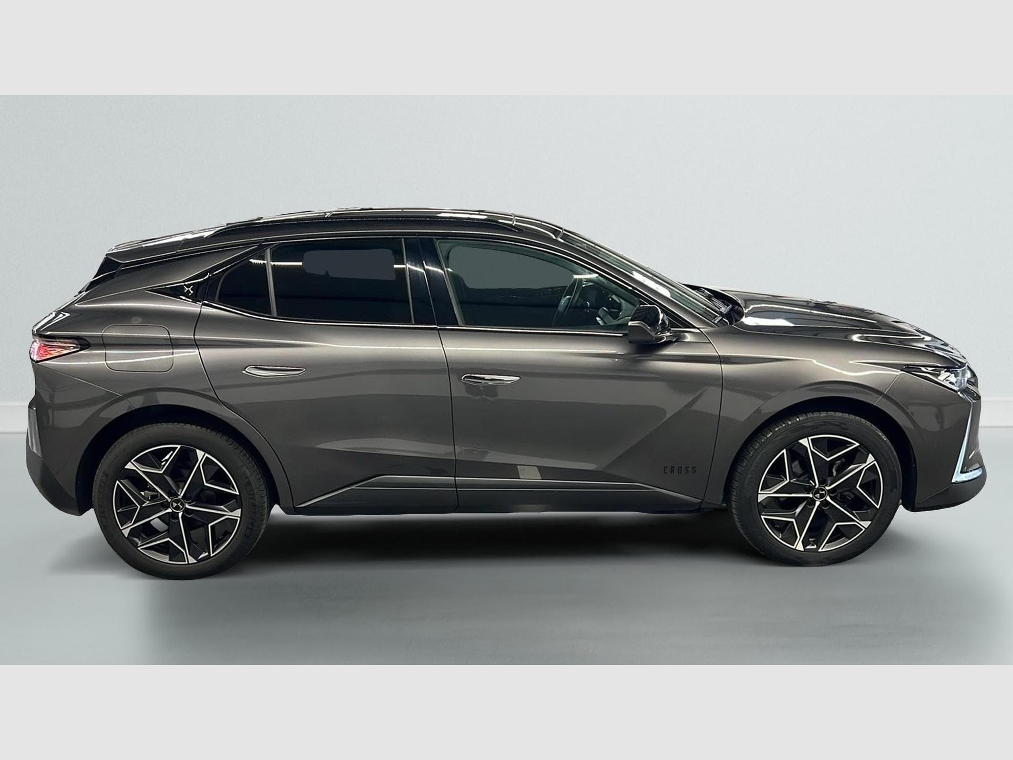 DS Automobiles DS4 PureTech 130 EAT8 Cross Opera (2023) - Foto 8