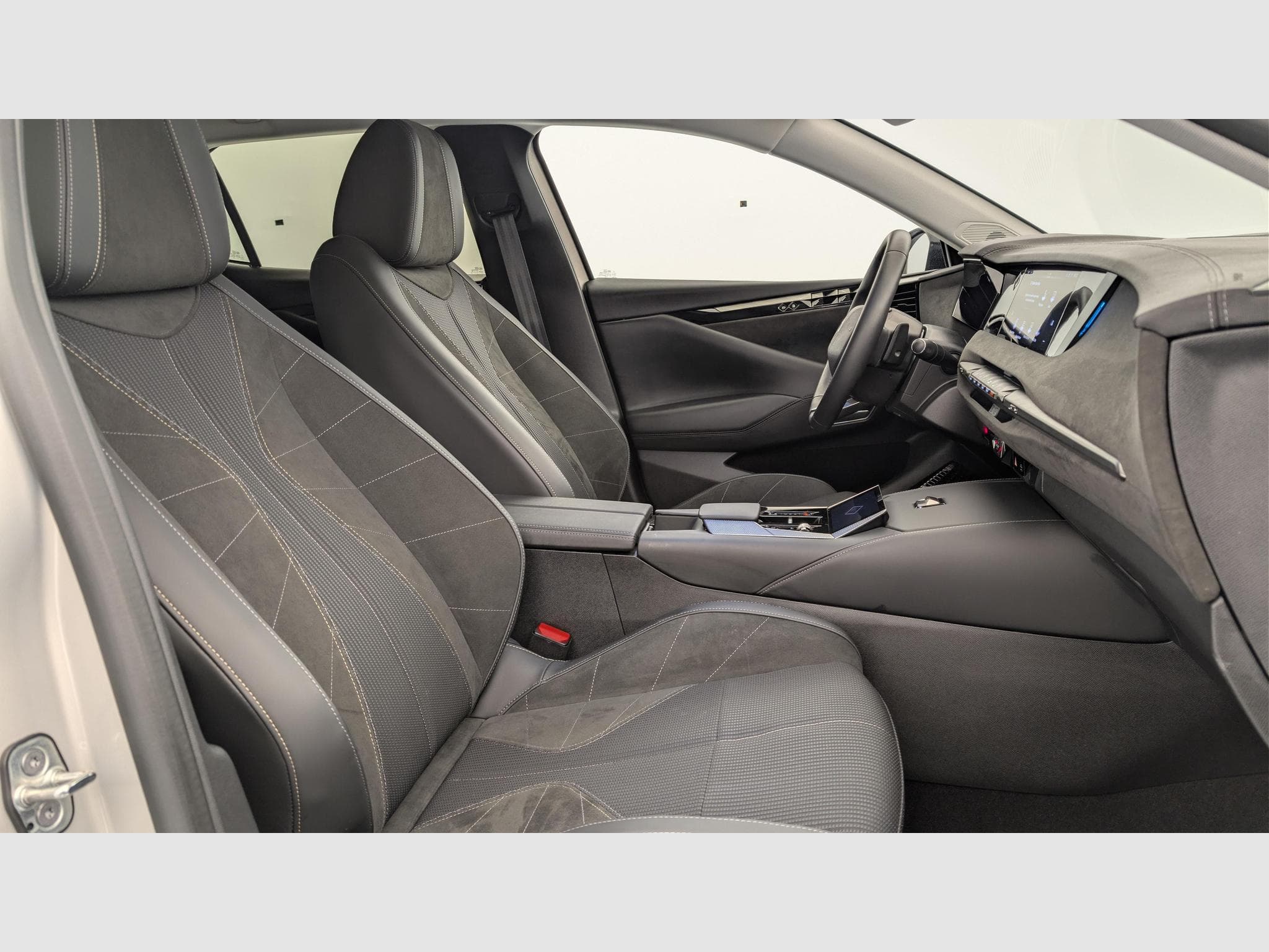 DS Automobiles DS4 PureTech 130 EAT8 Etoile - Alcantara (2024) - Foto 9