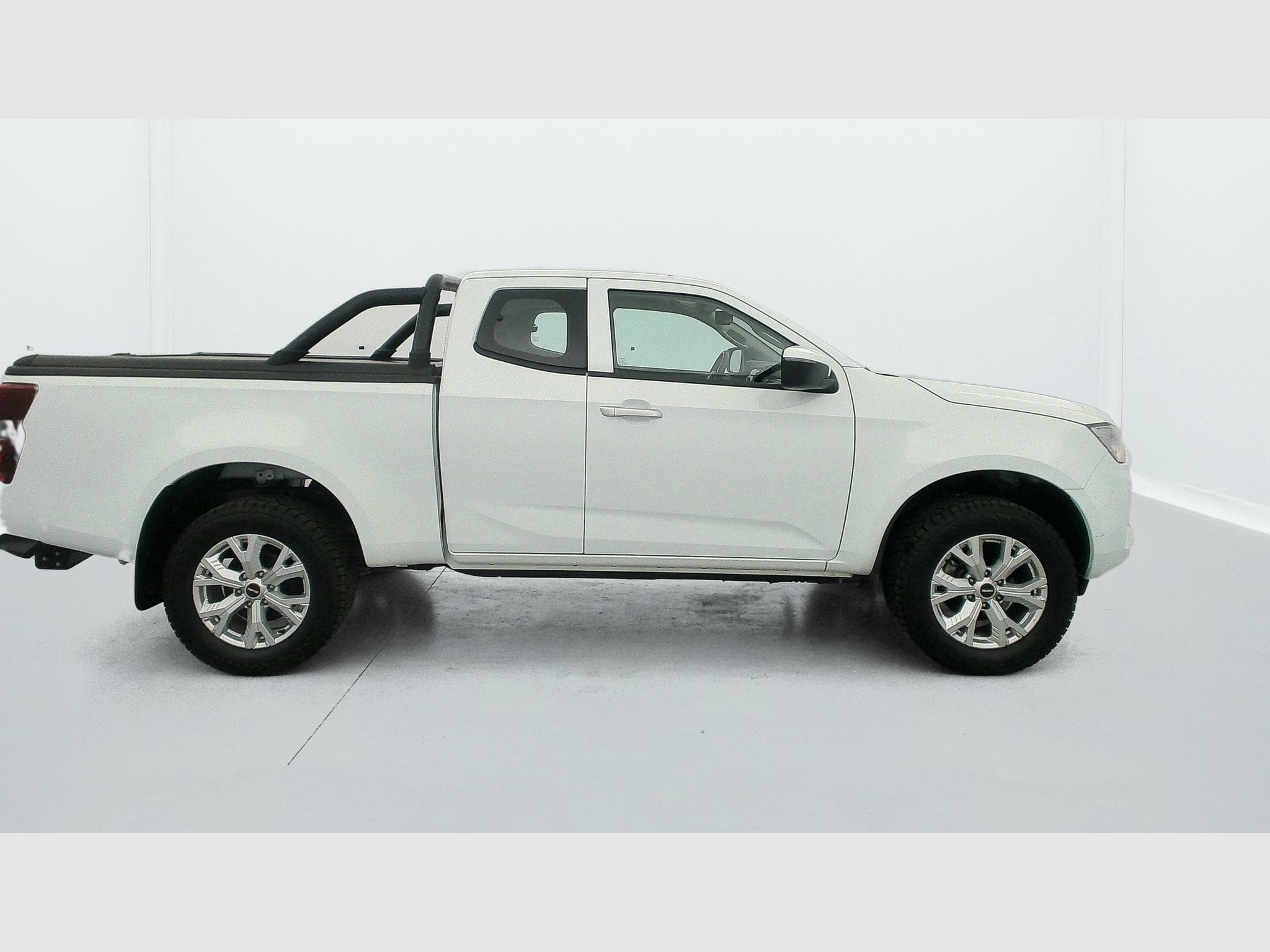 Isuzu D-MAX N60 SPACE CAB 1.9 164 CH 4X4 BVA BB (2024) - Foto 8