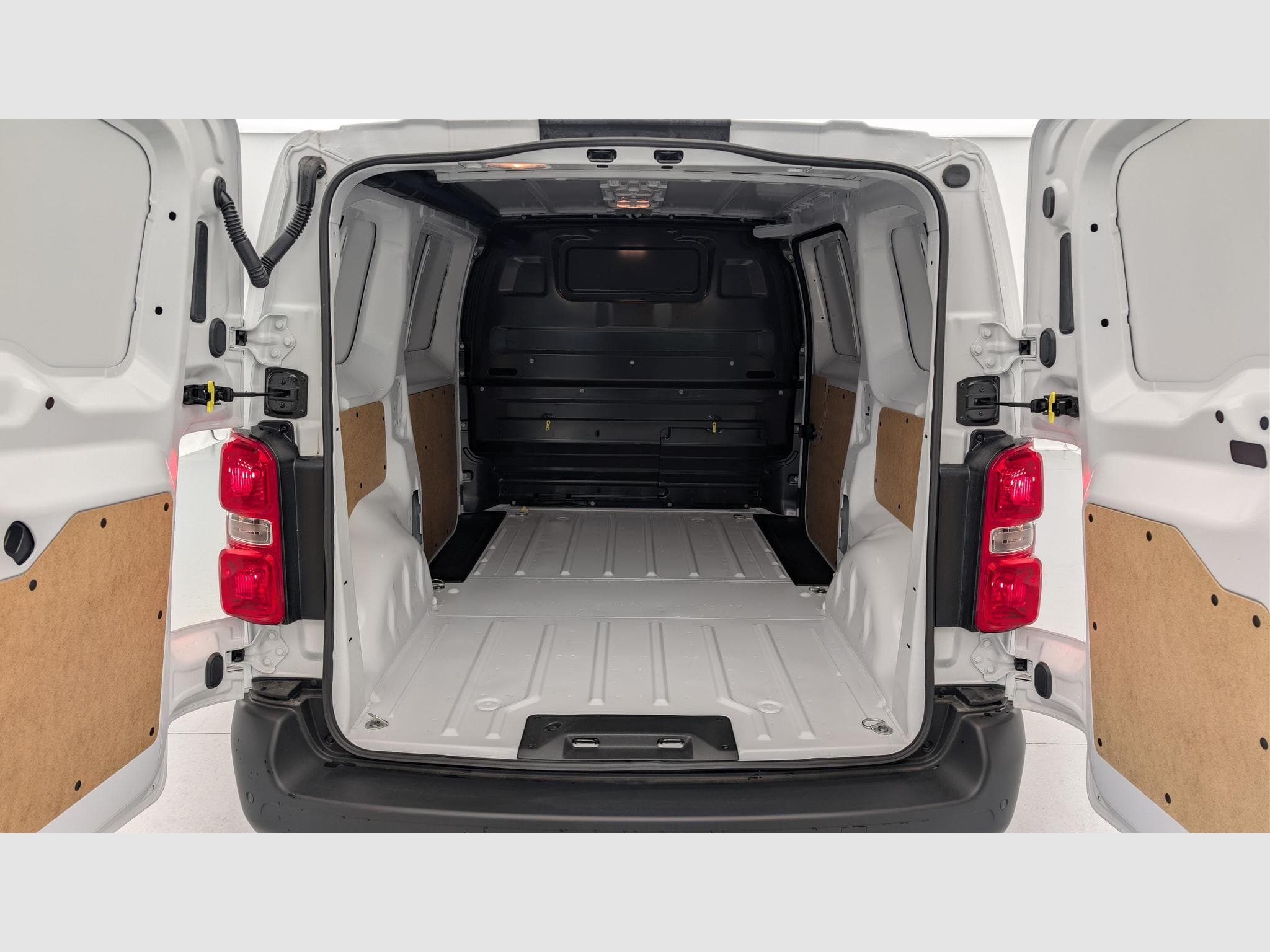 Peugeot Expert Fourgon M BLUEHDI 120 S&S BVM6 (2025) - Photo 11