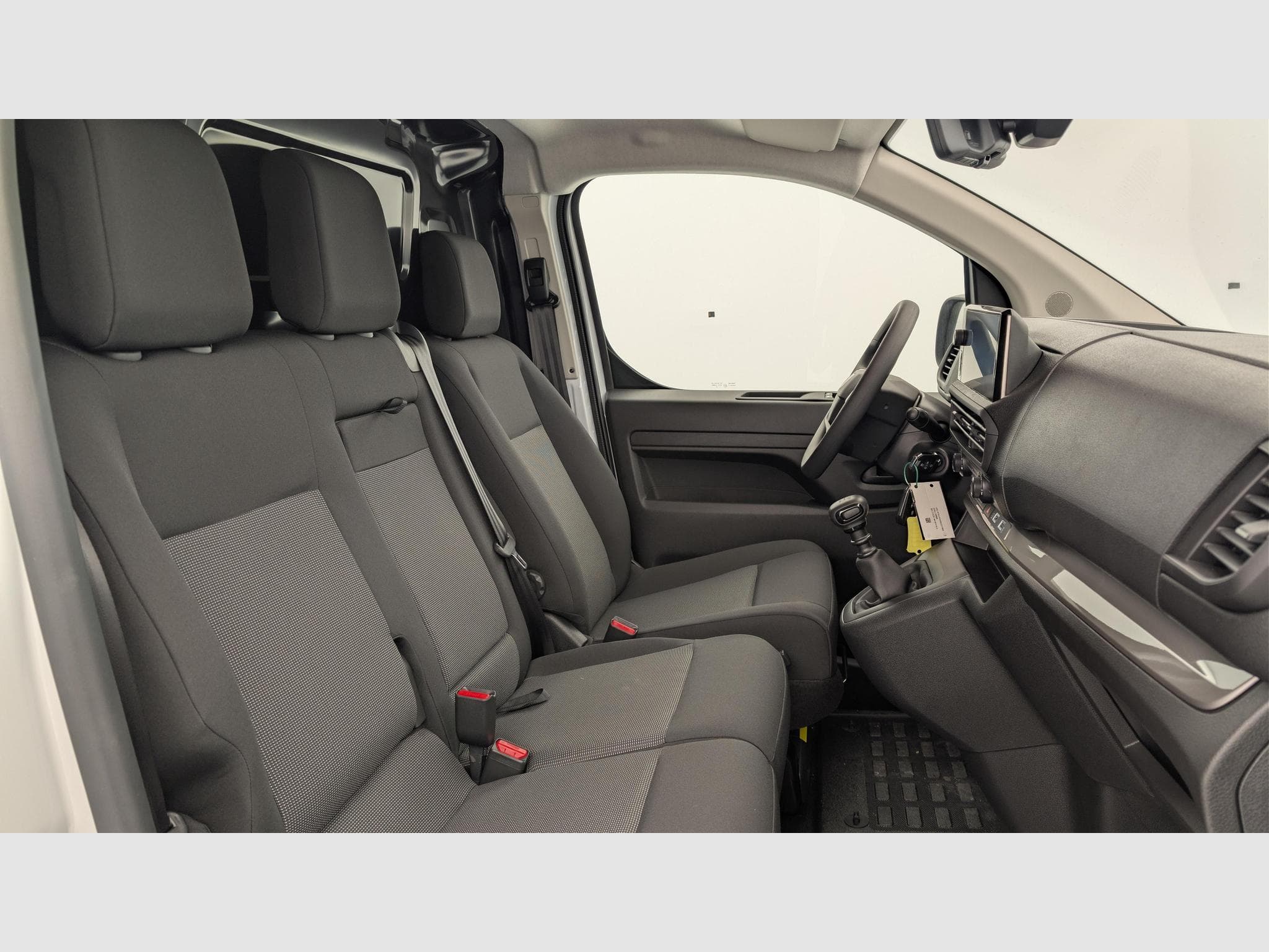 Peugeot Expert Fourgon M BLUEHDI 120 S&S BVM6 (2025) - Photo 9