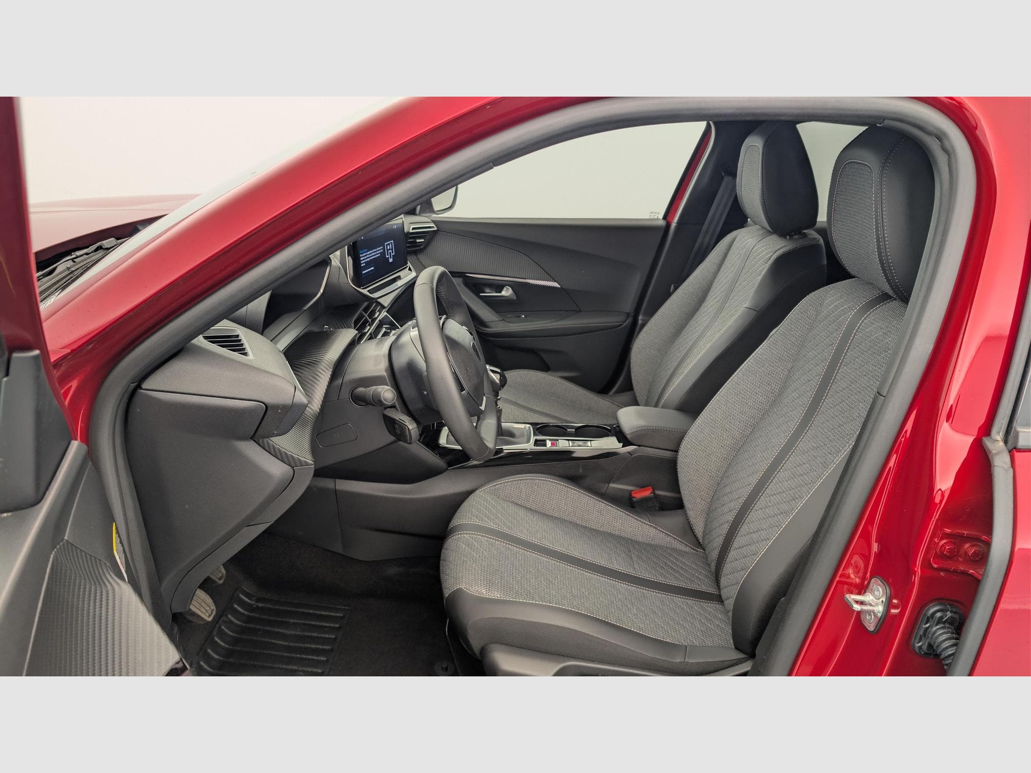 Peugeot 2008 100 S&S BVM6 Allure (2025) - Photo 16