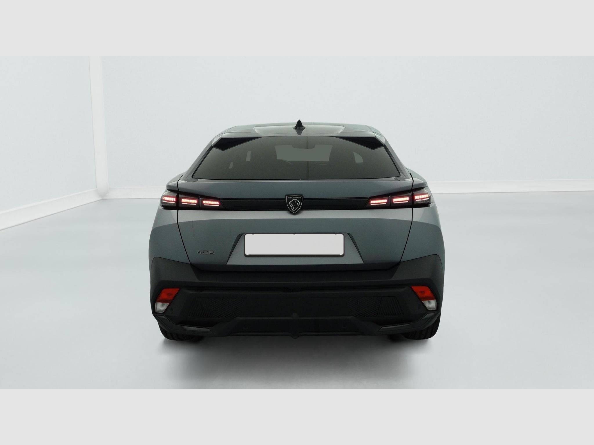 Peugeot 408 Hybrid 136 e-DCS6 Allure (2024) - Photo 6