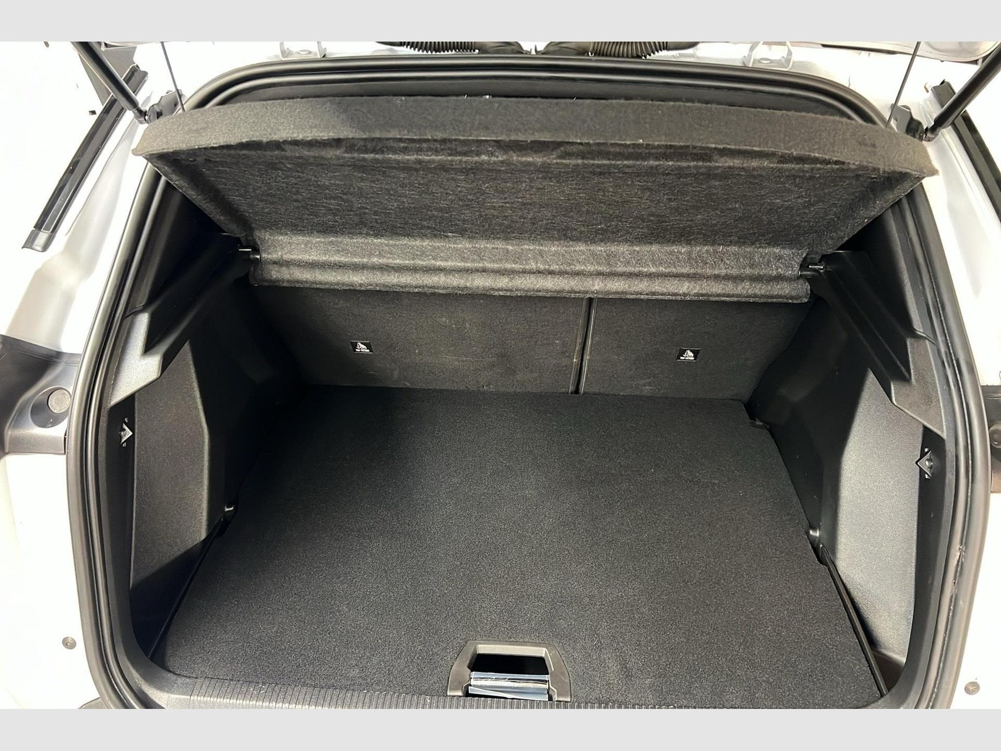 Peugeot 2008 100 S&S BVM6 Allure (2025) - Photo 11
