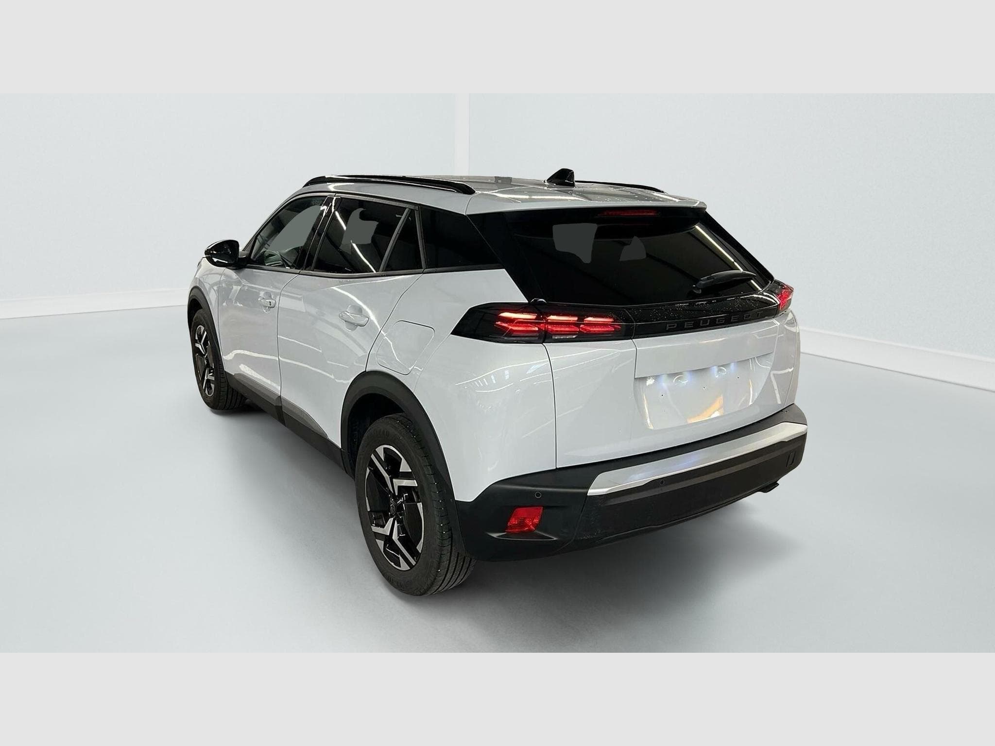 Peugeot 2008 100 S&S BVM6 Allure (2025) - Photo 5