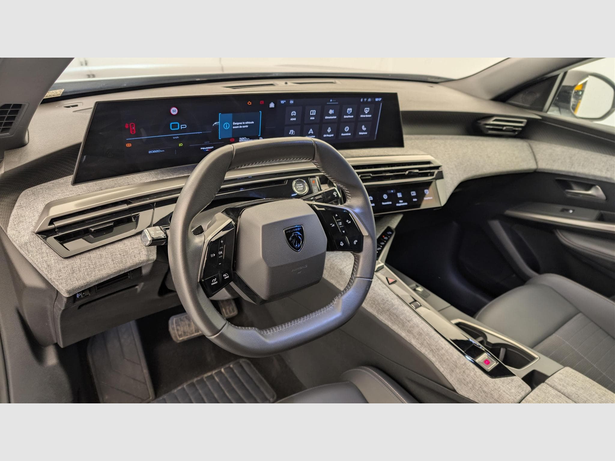 Peugeot 3008 Hybrid 136 e-DCS6 Allure (2024) - Photo 15