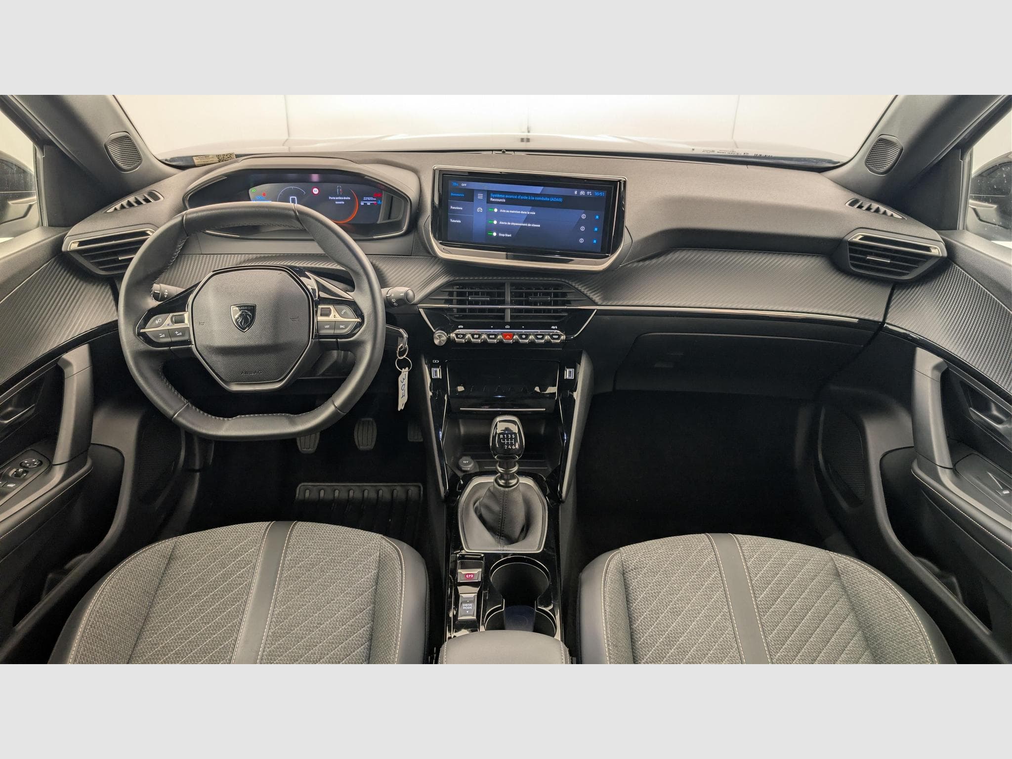 Peugeot 2008 100 S&S BVM6 Allure (2024) - Photo 13