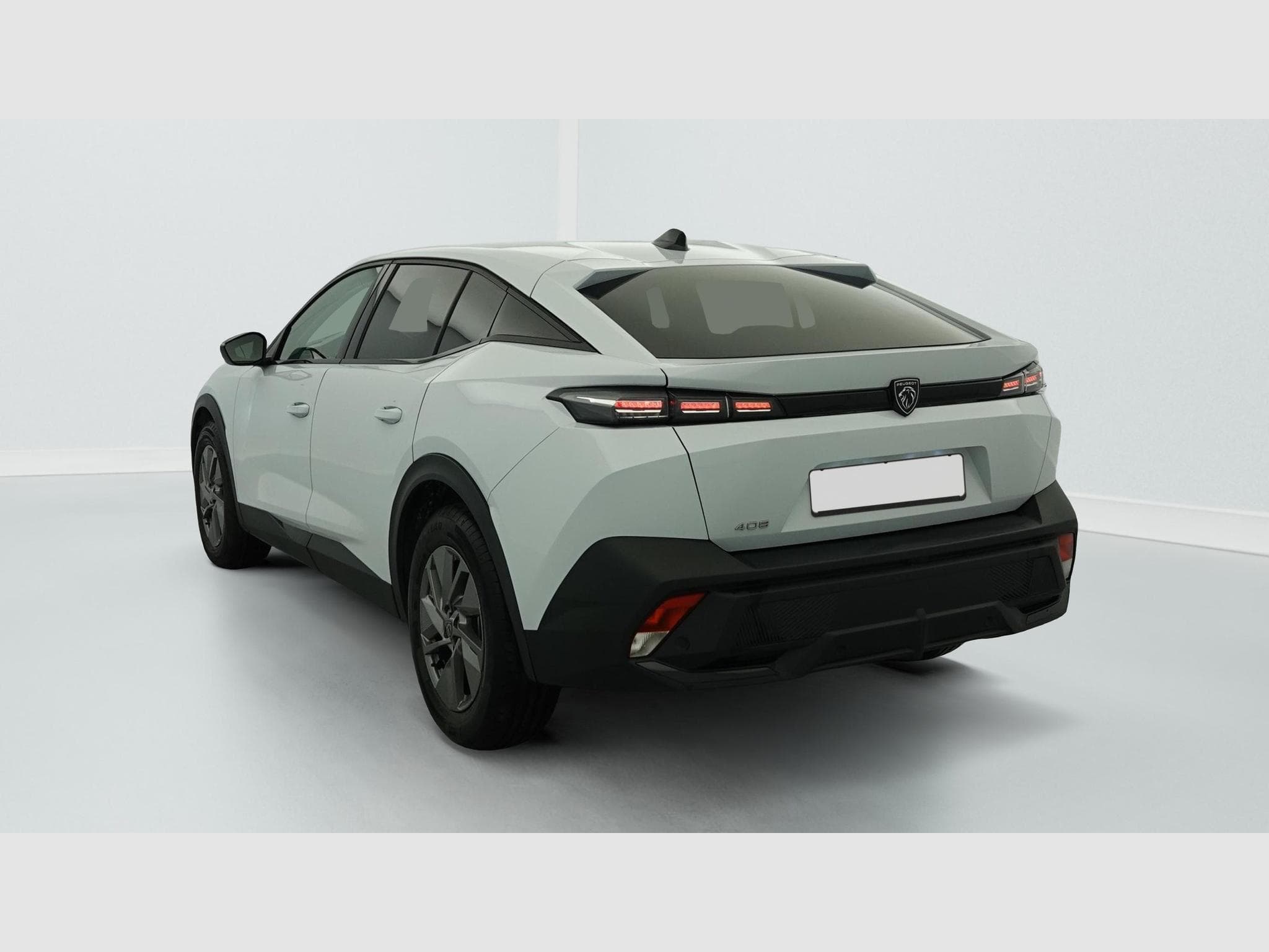 Peugeot 408 Hybrid 136 e-DCS6 Allure (2024) - Photo 5