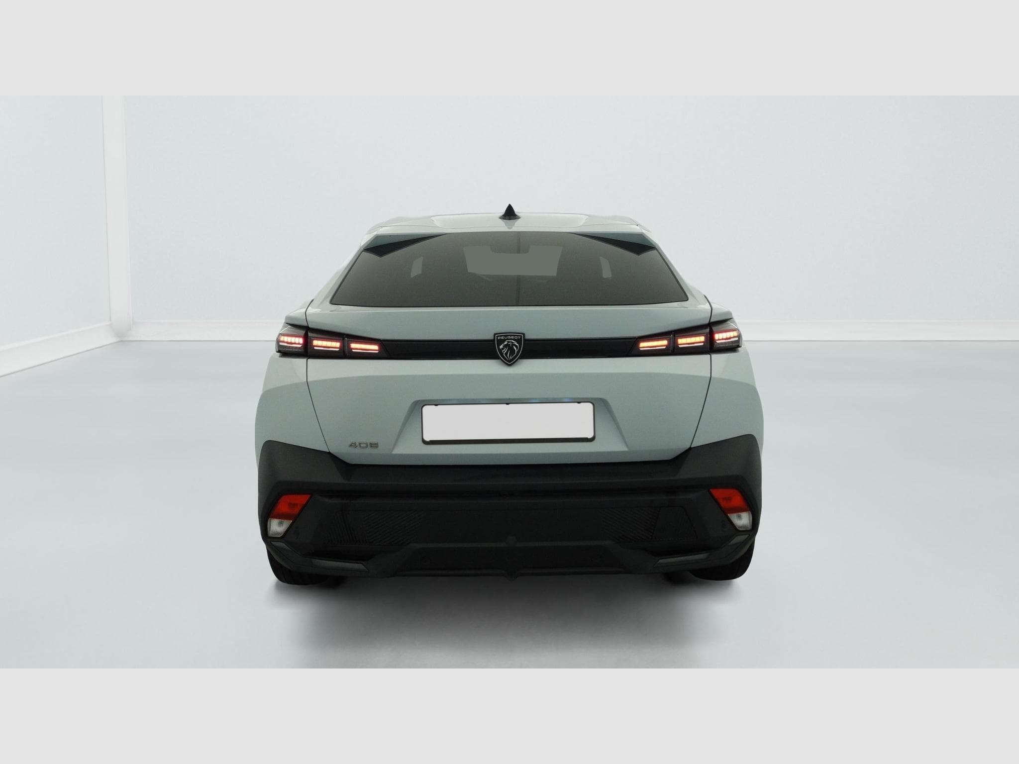 Peugeot 408 Hybrid 136 e-DCS6 Allure (2024) - Photo 6