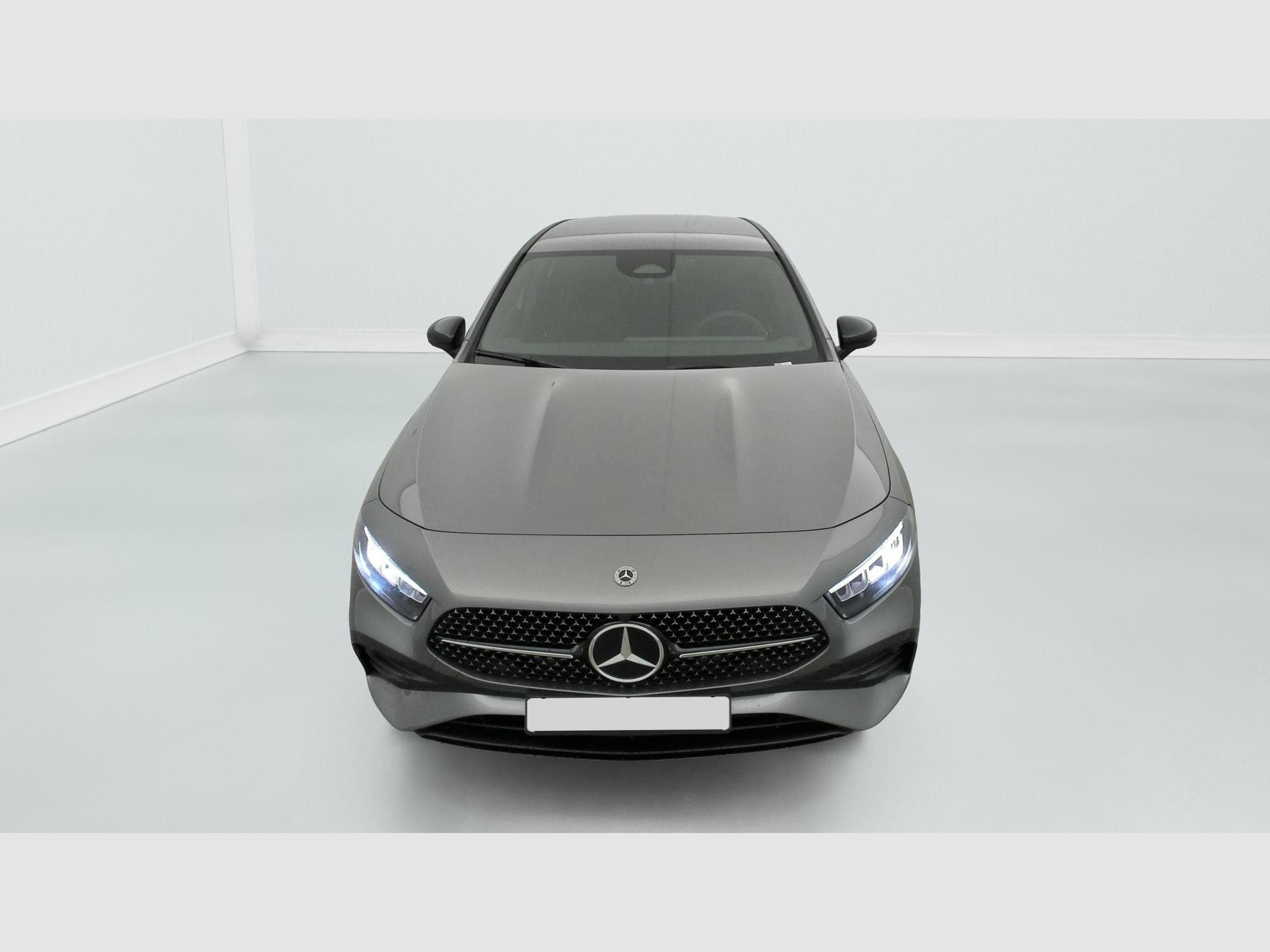 Mercedes CLASSE A 200 d 8G-DCT AMG Line (2025) - Photo 2