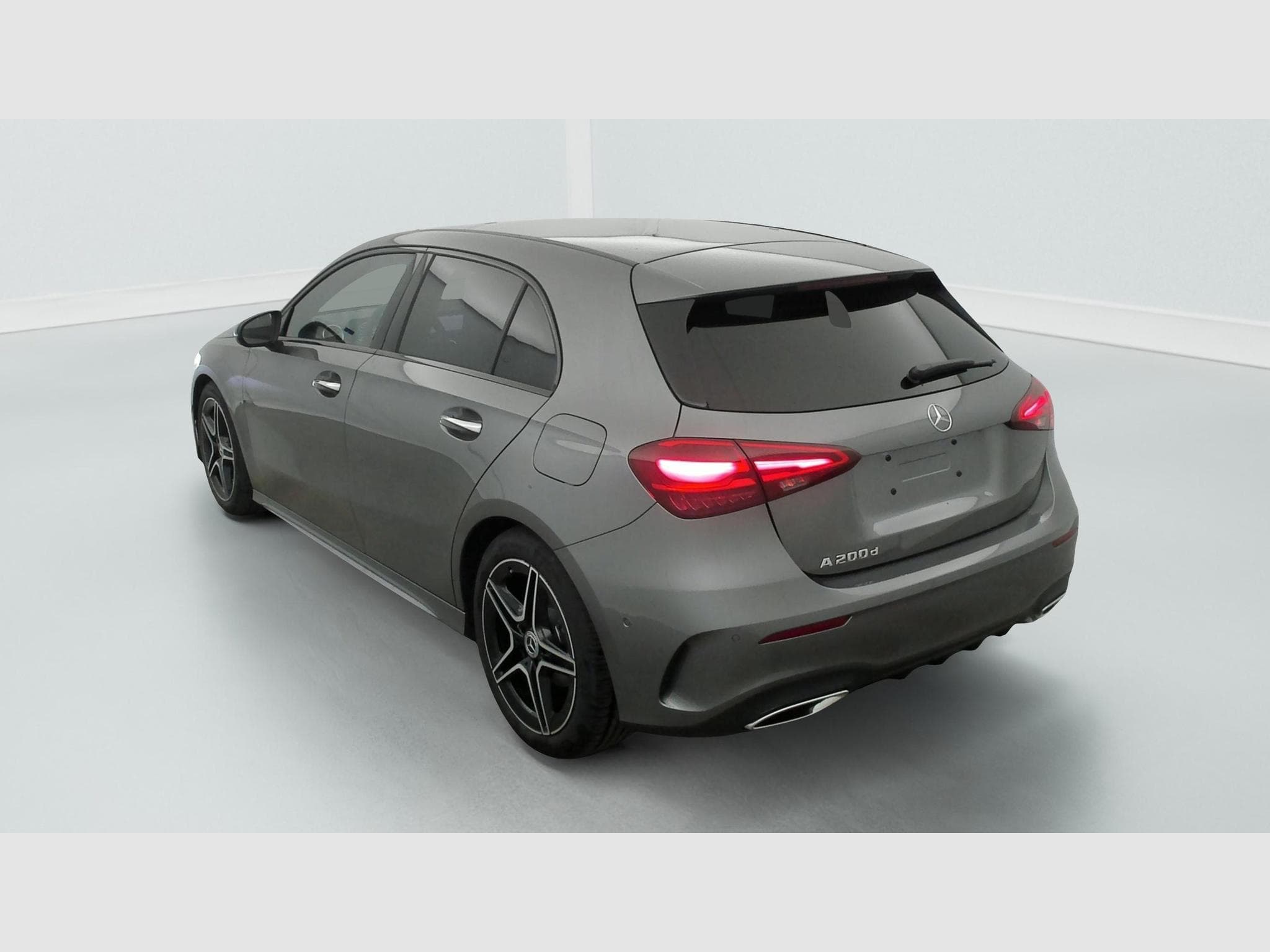 Mercedes CLASSE A 200 d 8G-DCT AMG Line (2025) - Photo 5