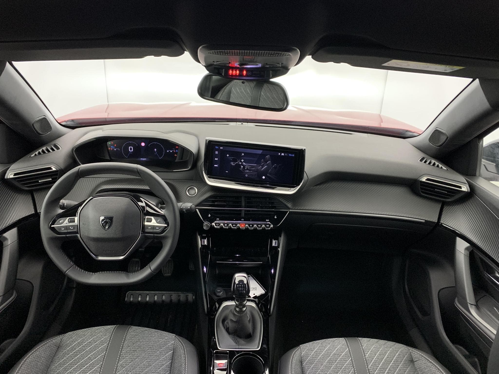 Peugeot 2008 100 S&S BVM6 Allure (2025) - Photo 13